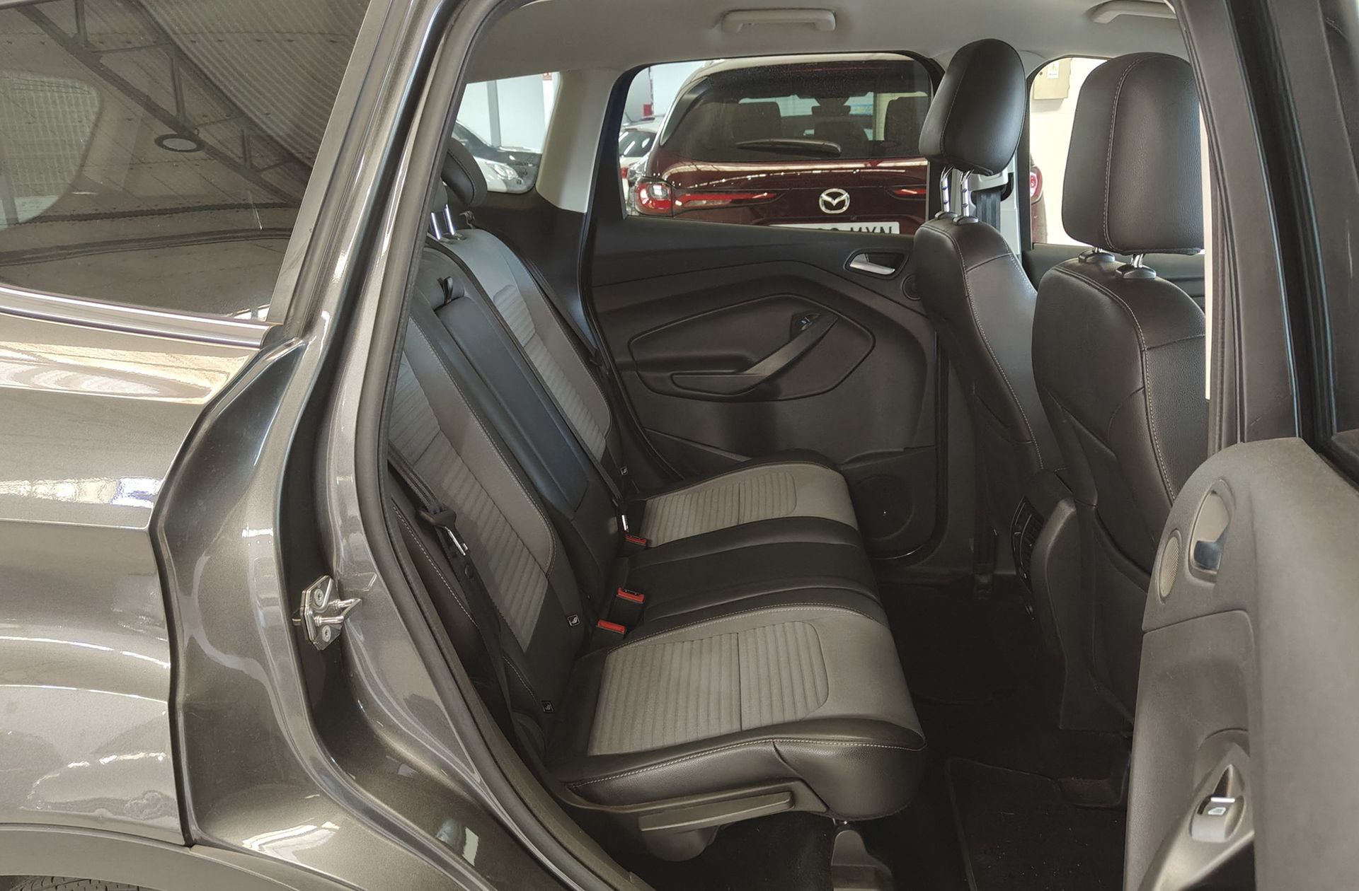 Ford Kuga 1.5 TDCi Titanium 4x2 - foto 17