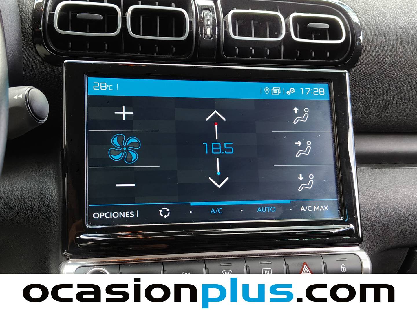 Foto Citroën C3 Aircross Citroen C3 Aircross PureTech 130 Shine Pack EAT6 (131 CV)