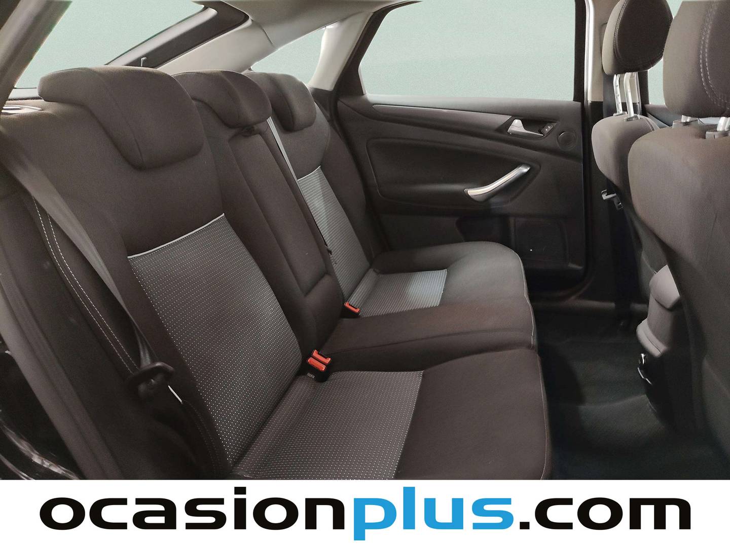 Foto asientos traseros Ford Mondeo Ford Mondeo 2.0 TDCI Limited Edition (140 CV)