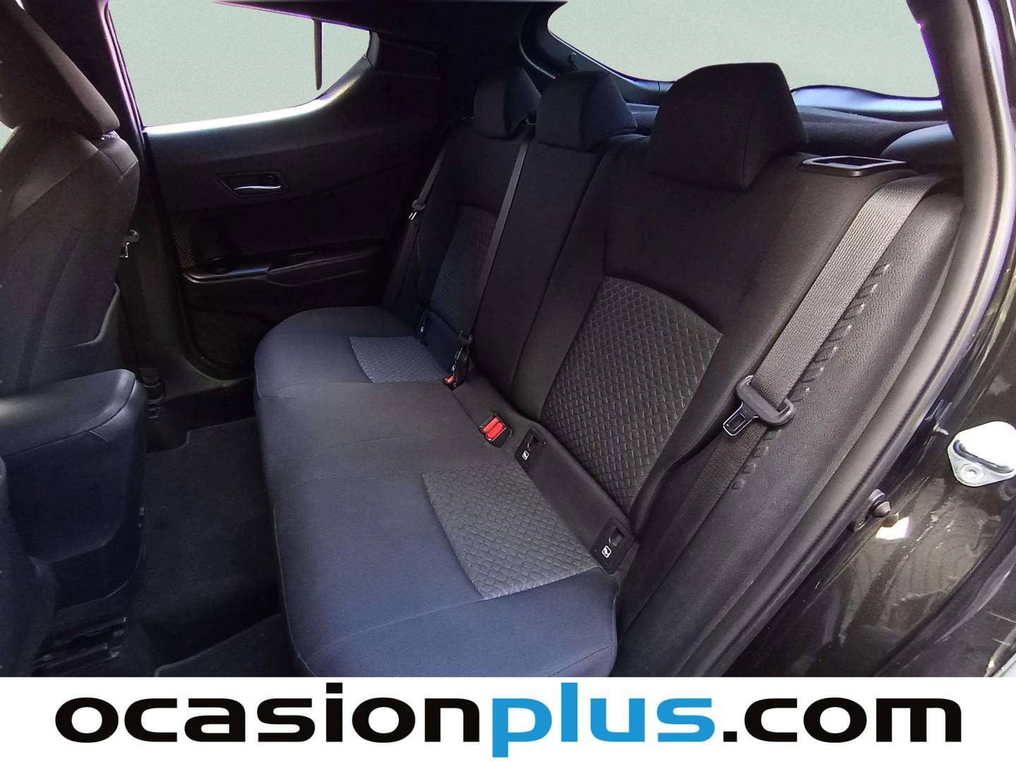 Foto asientos traseros Toyota C-HR Toyota C-HR 1.8 125H Advance (122 CV)