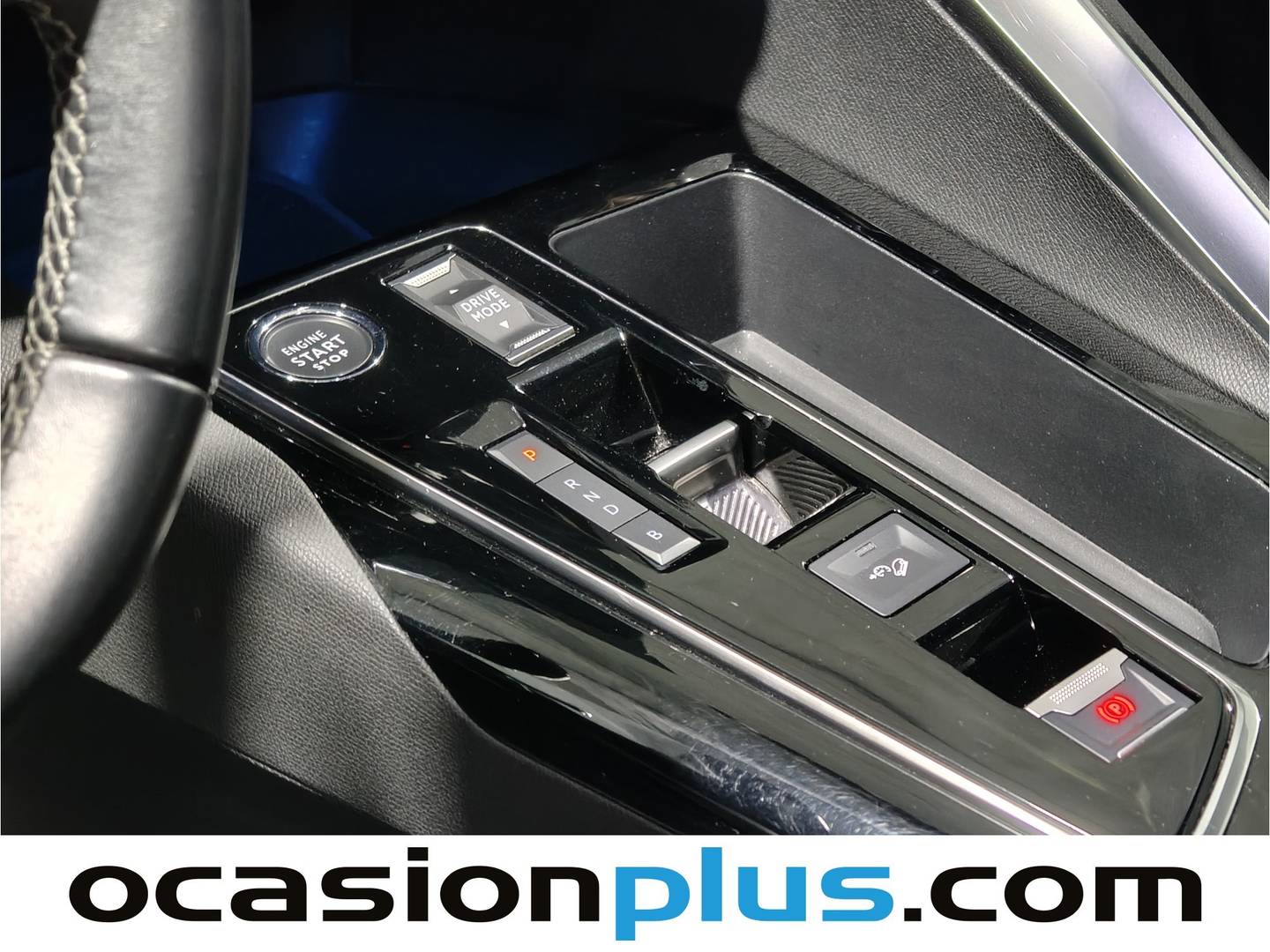 Foto Peugeot 3008 Hybrid Peugeot 3008 Hybrid 300 Allure Pack e-EAT8 (300 CV)