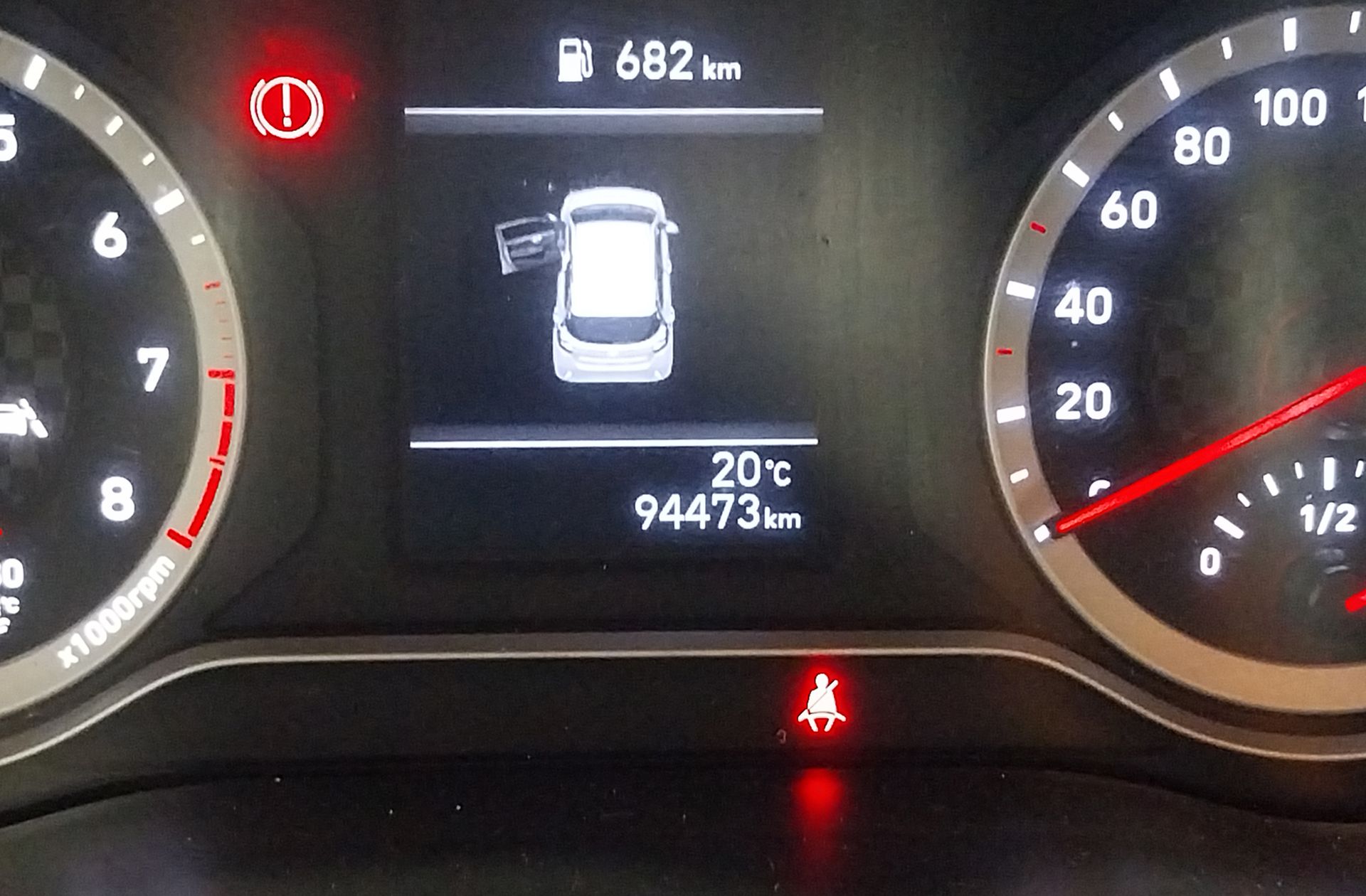 Hyundai i10 1.0 Essence - foto 9