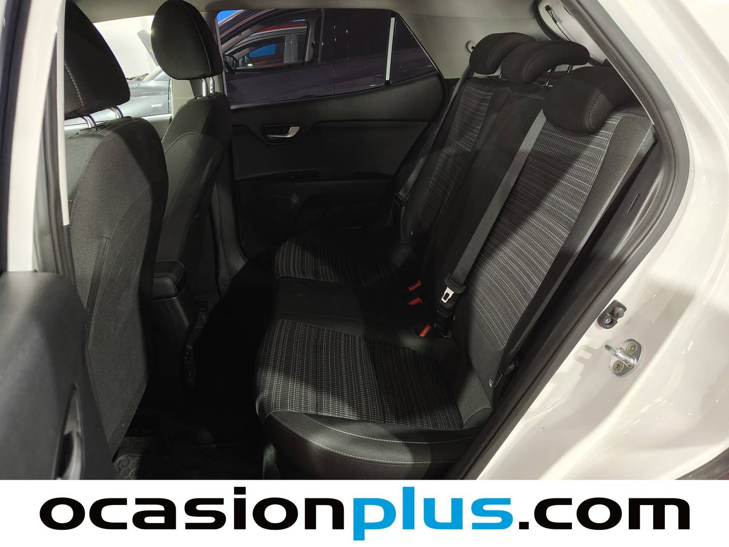 Foto asientos traseros KIA Stonic KIA Stonic 1.2 DPi Drive (84 CV)