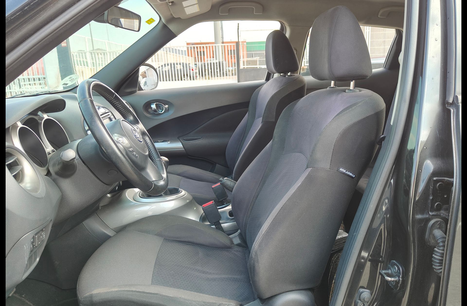Nissan Juke 1.5 dCi Tekna Premium 4x2 - foto 8