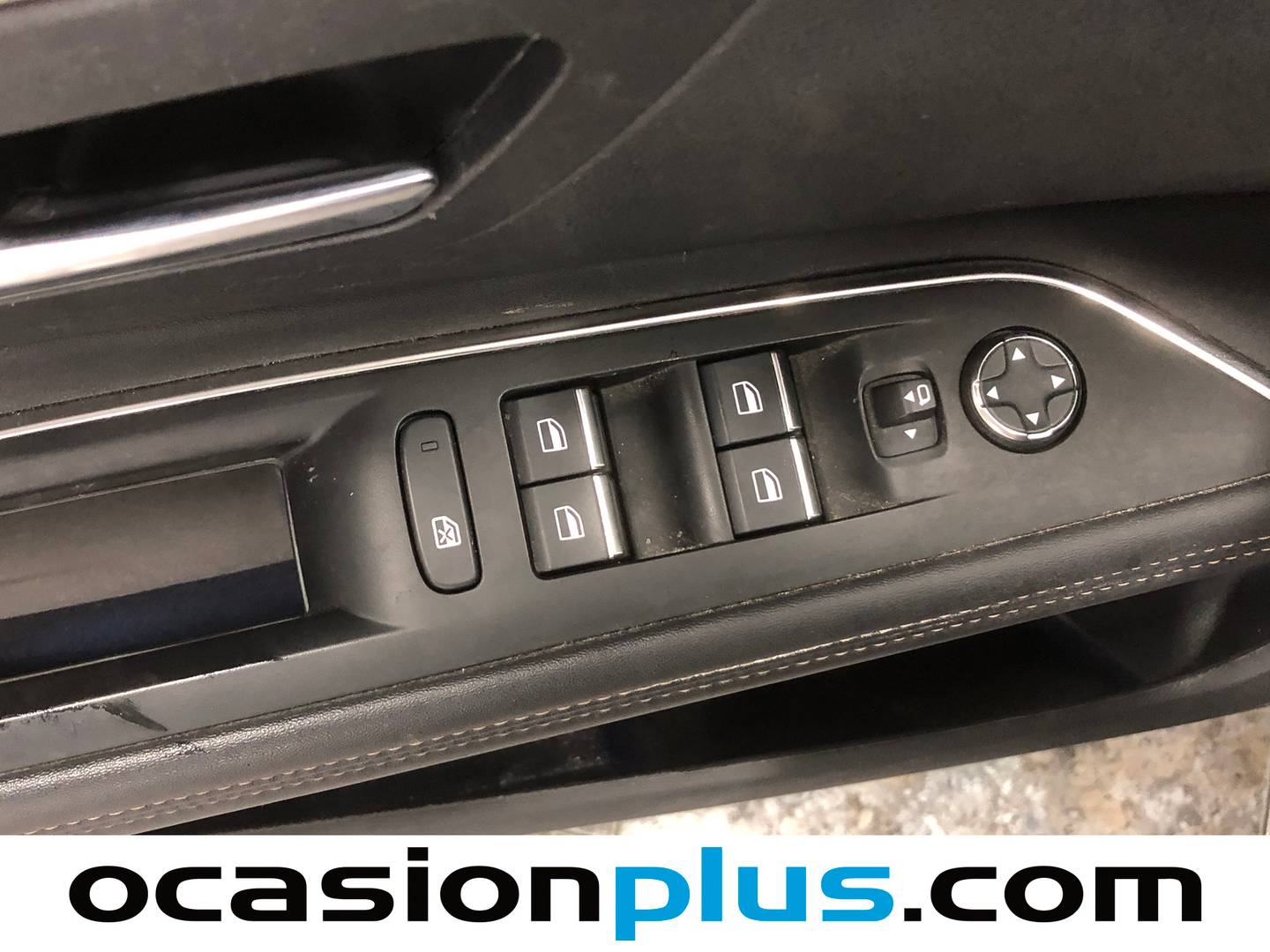 Foto Peugeot 3008 Peugeot 3008 PureTech 130 S&S GT EAT8 (130 CV)