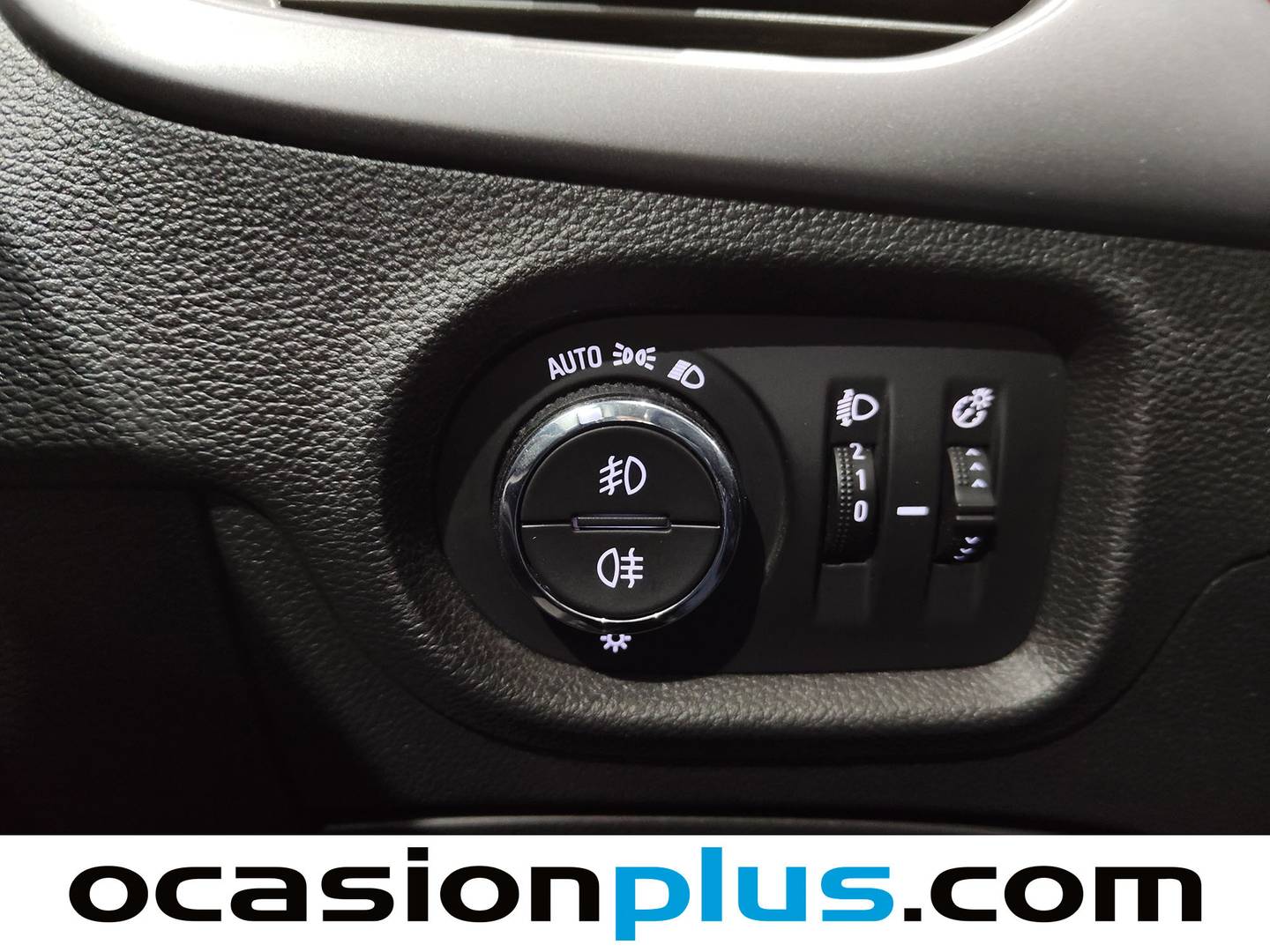 Foto Opel Astra Opel Astra 1.6 CDTI Selective (110 CV)