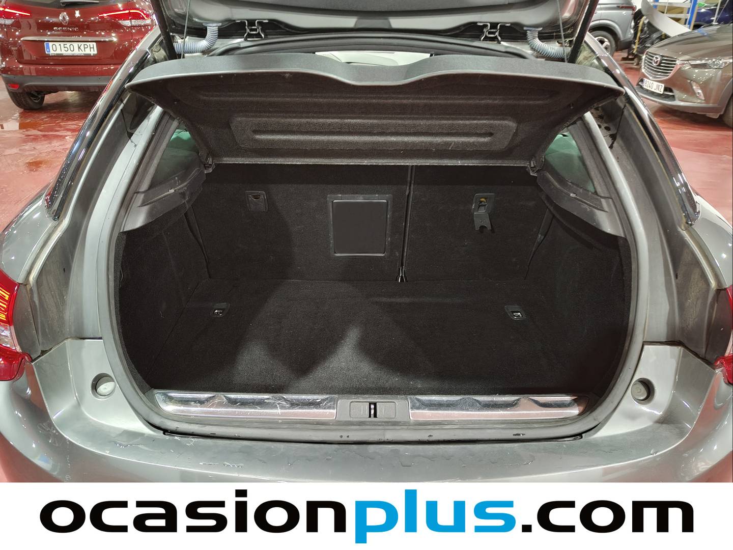 Fotos maletero Citroën DS5 Citroen DS5 e-HDI Design CMP (112 CV)