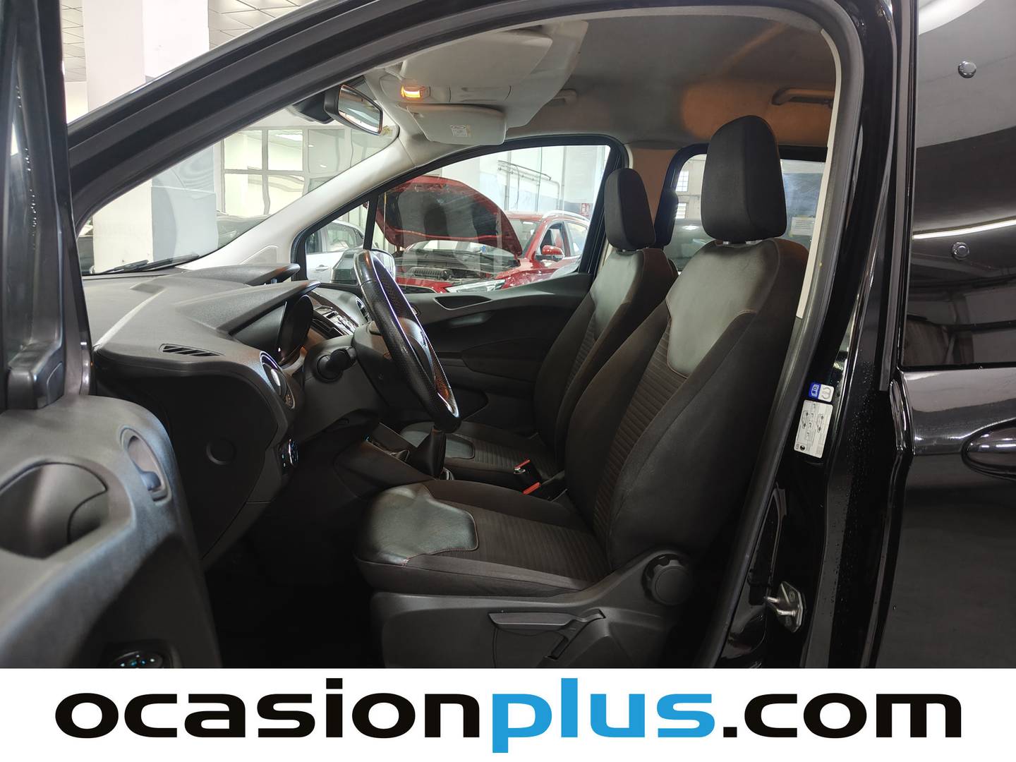 Foto asientos delanteros Ford Tourneo Courier Ford Tourneo Courier 1.0 EcoBoost Sport (100 CV)