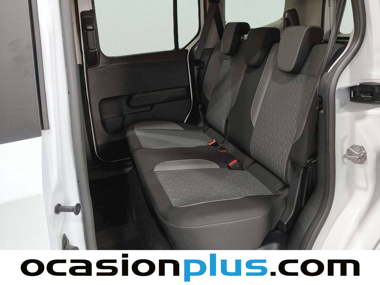Foto asientos traseros Ford Tourneo Courier Ford Tourneo Courier 1.0 EcoBoost Titanium (125 CV)