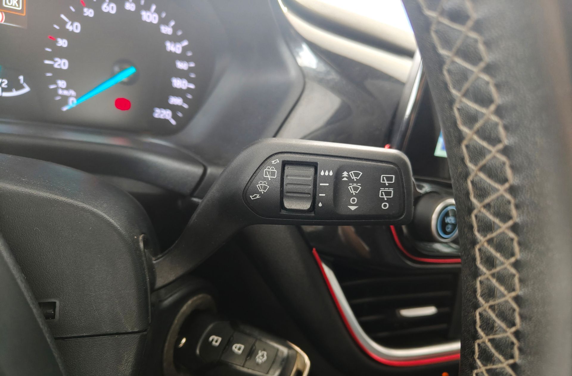 Ford Puma 1.5 EcoBlue Titanium - foto 33