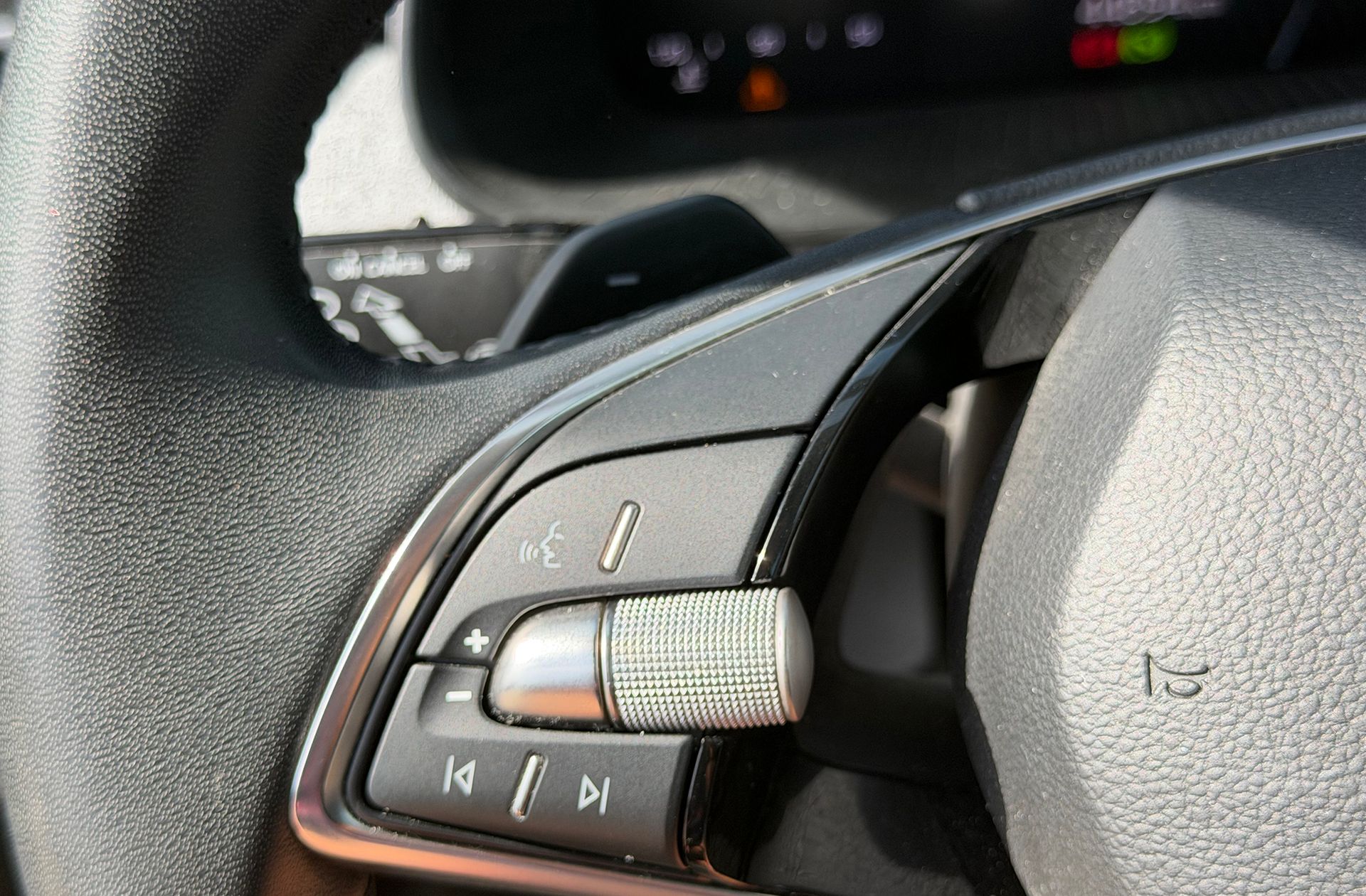 Škoda Kamiq 1.0 TSI Selection DSG - foto 21