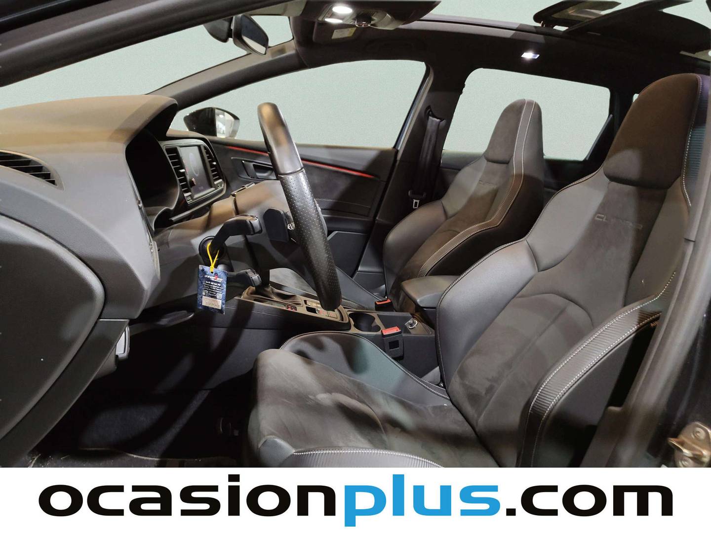 Foto asientos delanteros Seat León Seat León ST 2.0 TSI S&S Cupra DSG (290 CV)