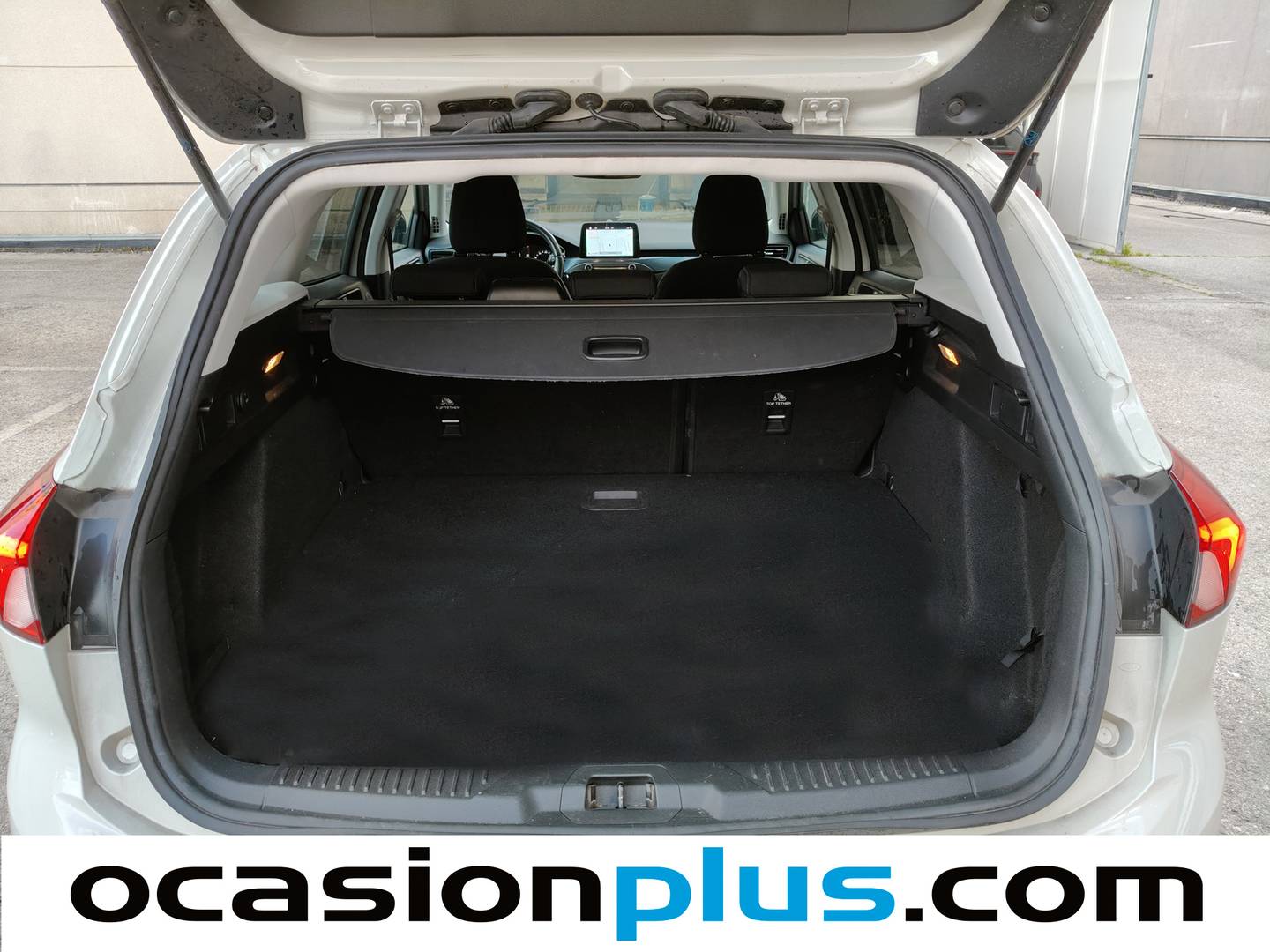Fotos maletero Ford Focus Ford Focus SportBreak 1.0 Ecoboost Active Auto (125 CV)