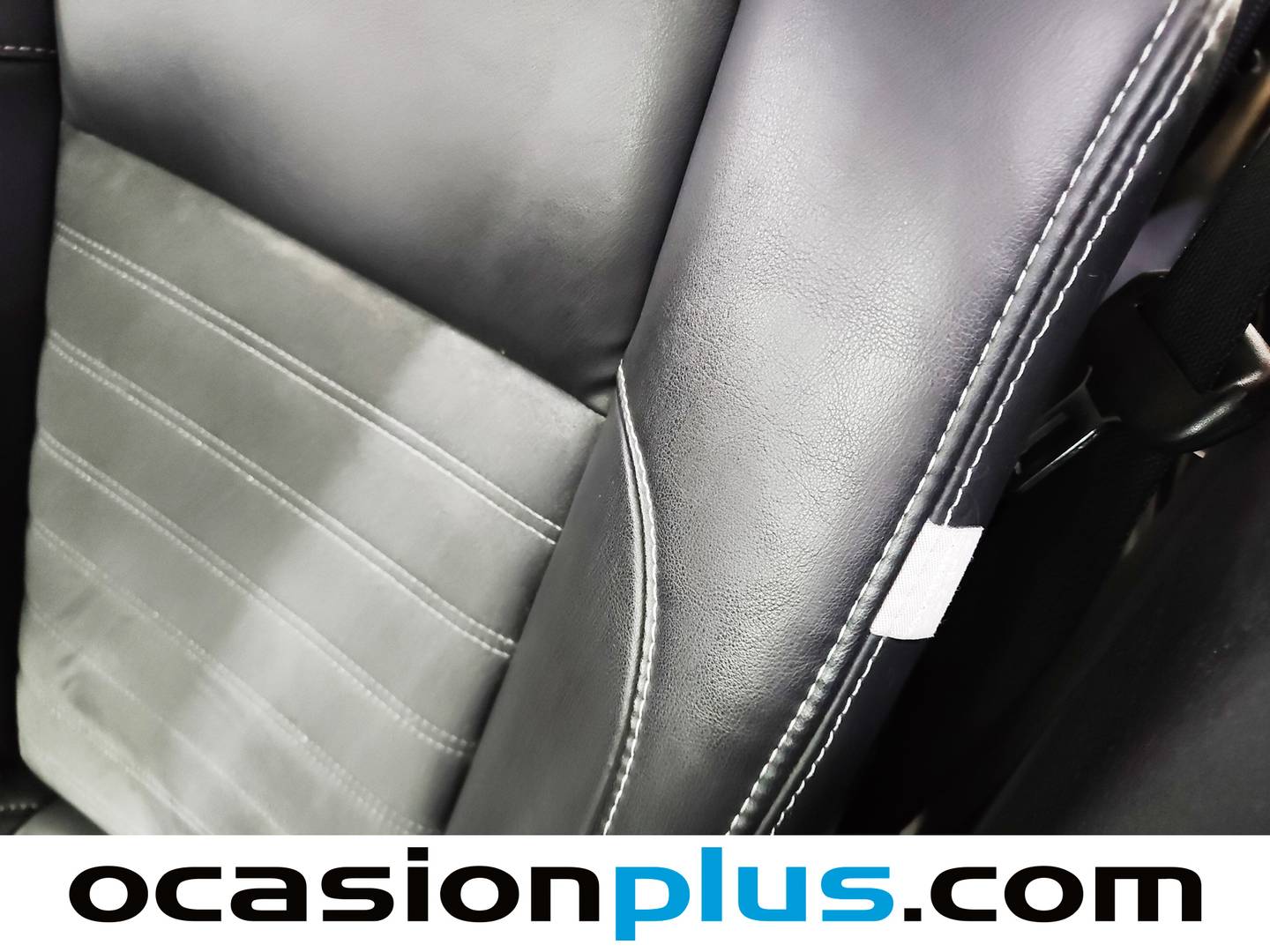 Equipamiento del Mitsubishi Outlander Mitsubishi Outlander 2.0 PHEV Kaiteki 4WD Auto (203 CV)