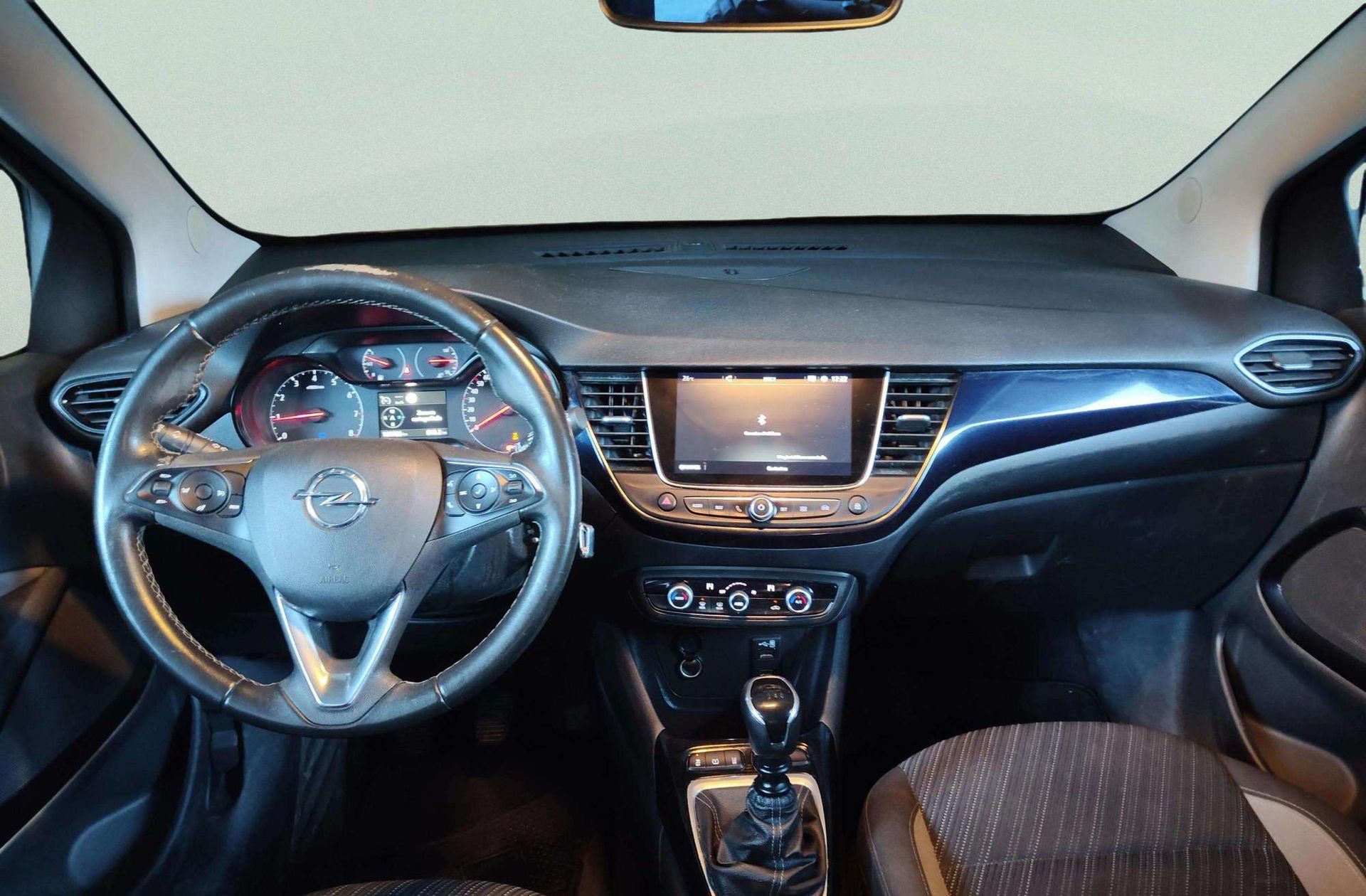 Opel Crossland 1.2 Design Line 120 Aniversario - foto 6
