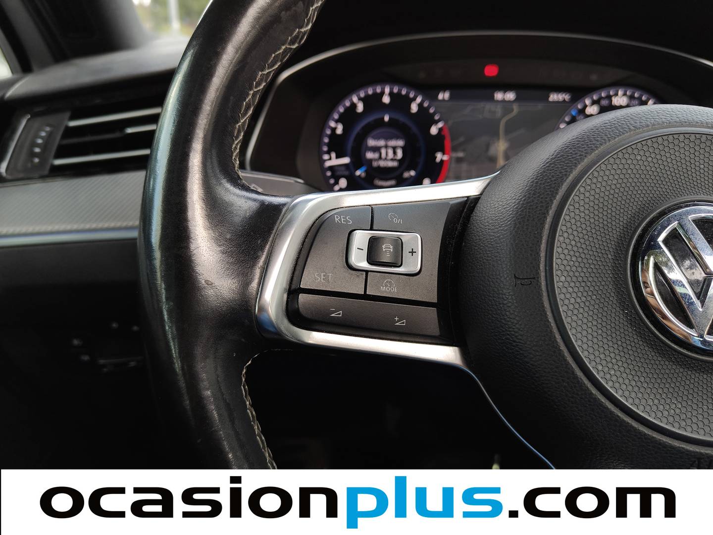 Volkswagen Passat Volkswagen Passat Sport 1.8 TSI BMT (180 CV) DSG Pack R-line seminuevo