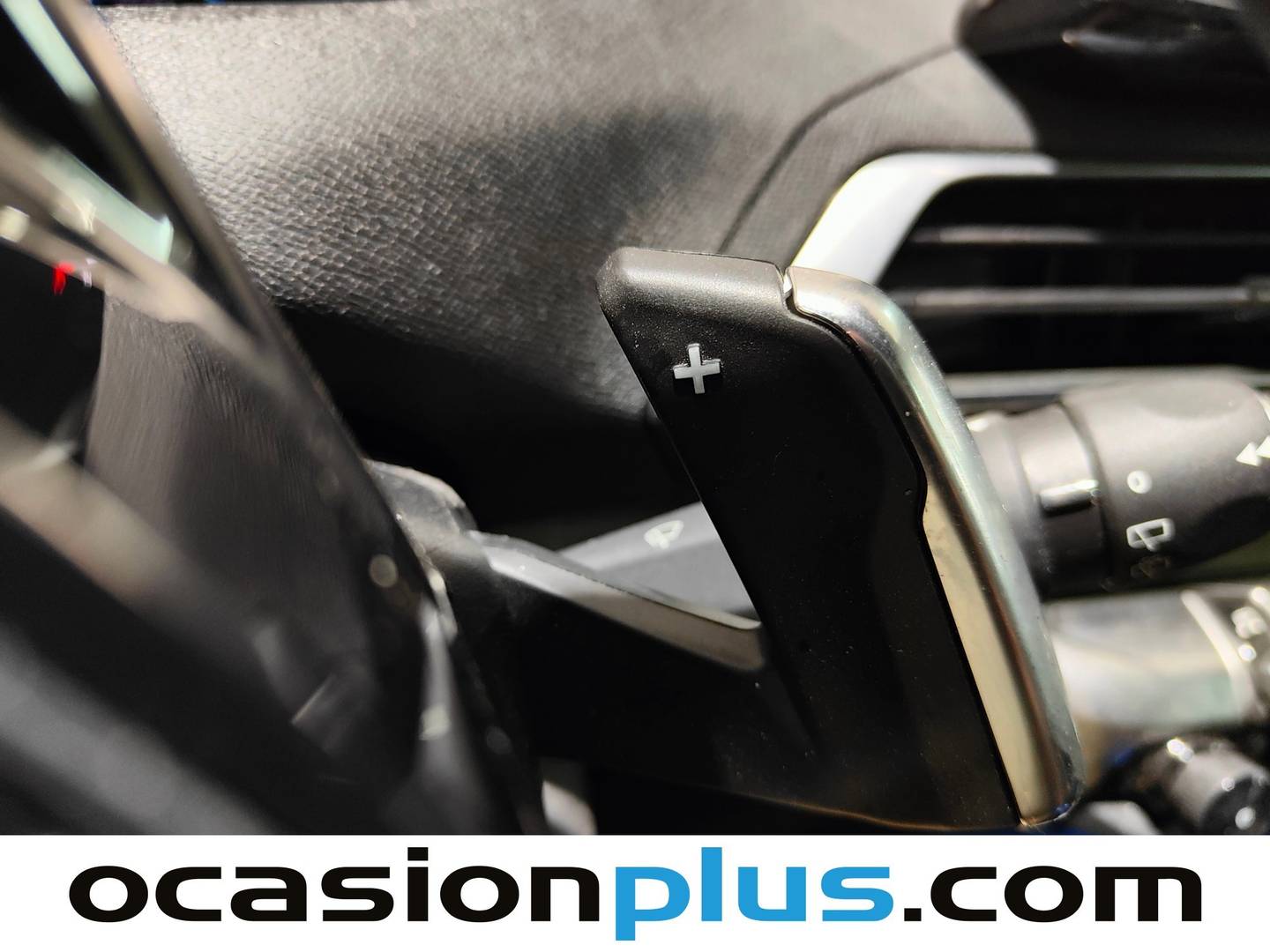 Foto Peugeot 3008 Peugeot 3008 PureTech 130 S&S GT EAT8 (130 CV)