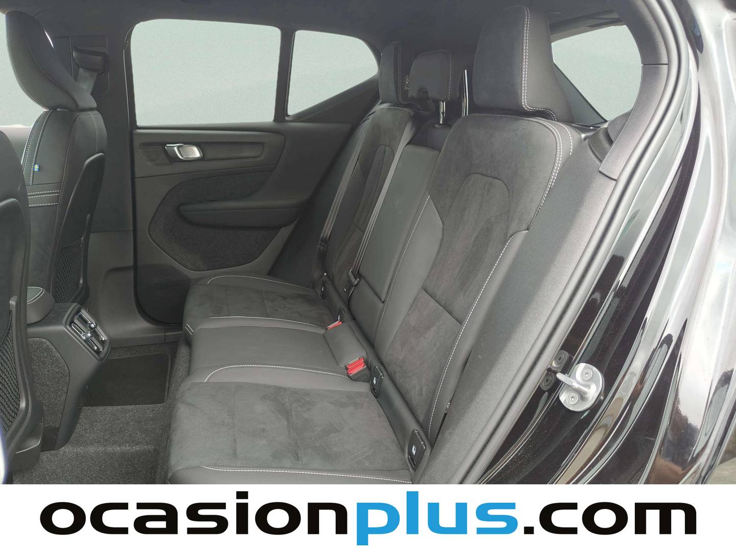 Volvo XC40 Volvo XC40 B3 Gasolina Mild hybrid Plus Dark Auto (163 CV) al mejor precio