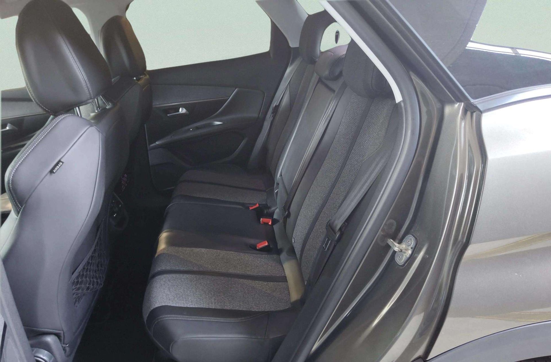 Peugeot 3008 PureTech 130 Allure - foto 13