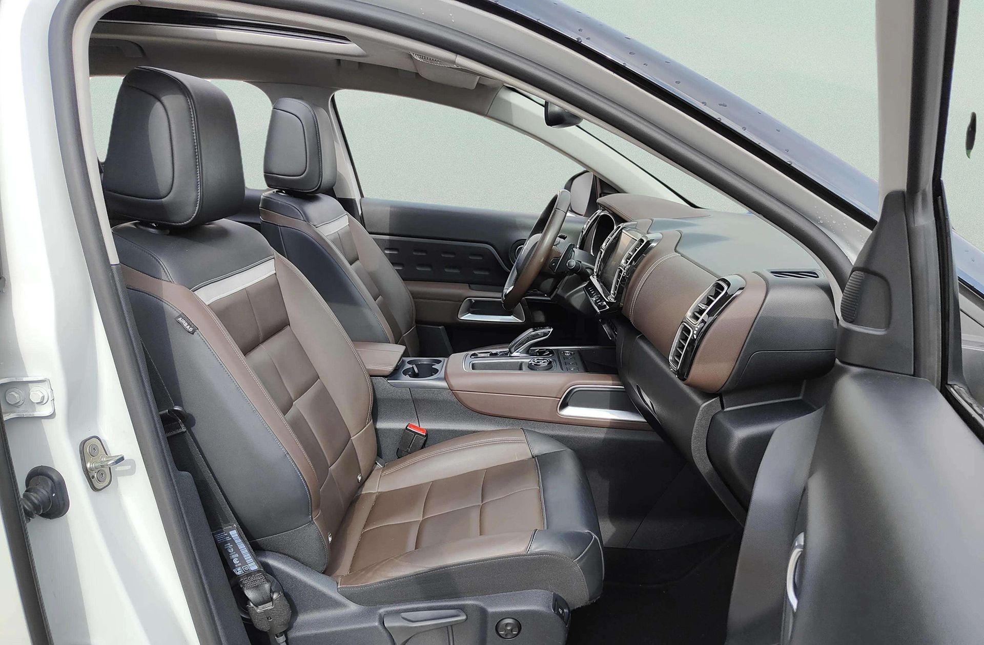 Citroën C5 Aircross PureTech 180 Feel EAT8 - foto 20