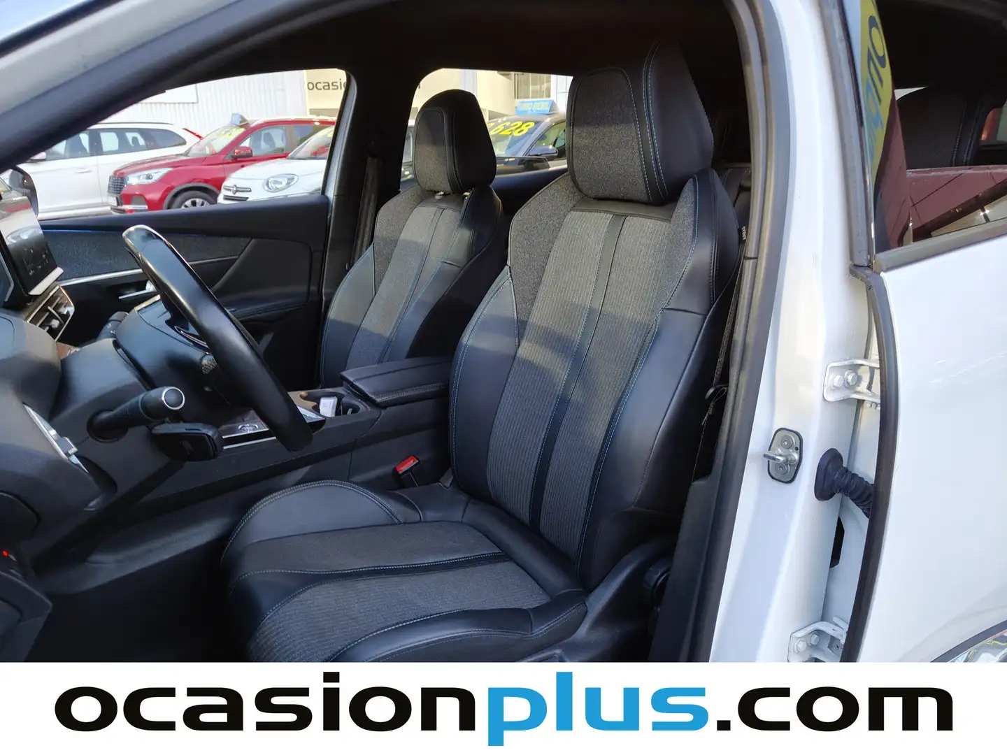 Foto Peugeot 3008 Peugeot 3008 PureTech 130 S&S Allure Pack (130 CV)