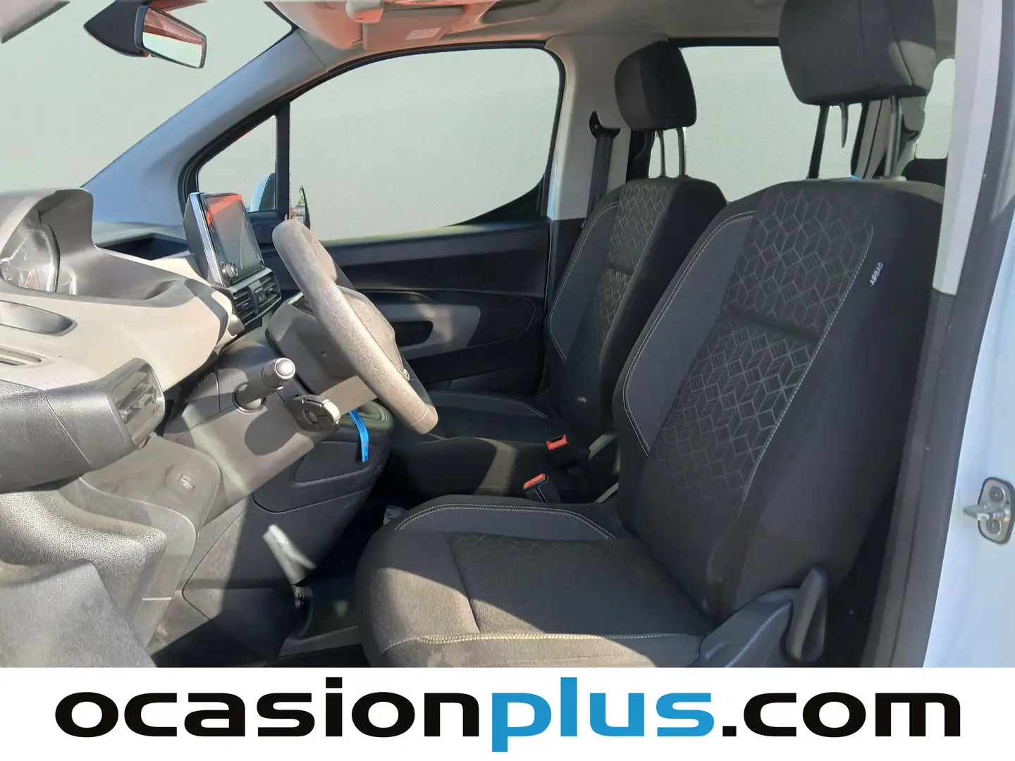 Foto Peugeot Rifter Peugeot Rifter PureTech 110 Active Standard Nav+ (110 CV)