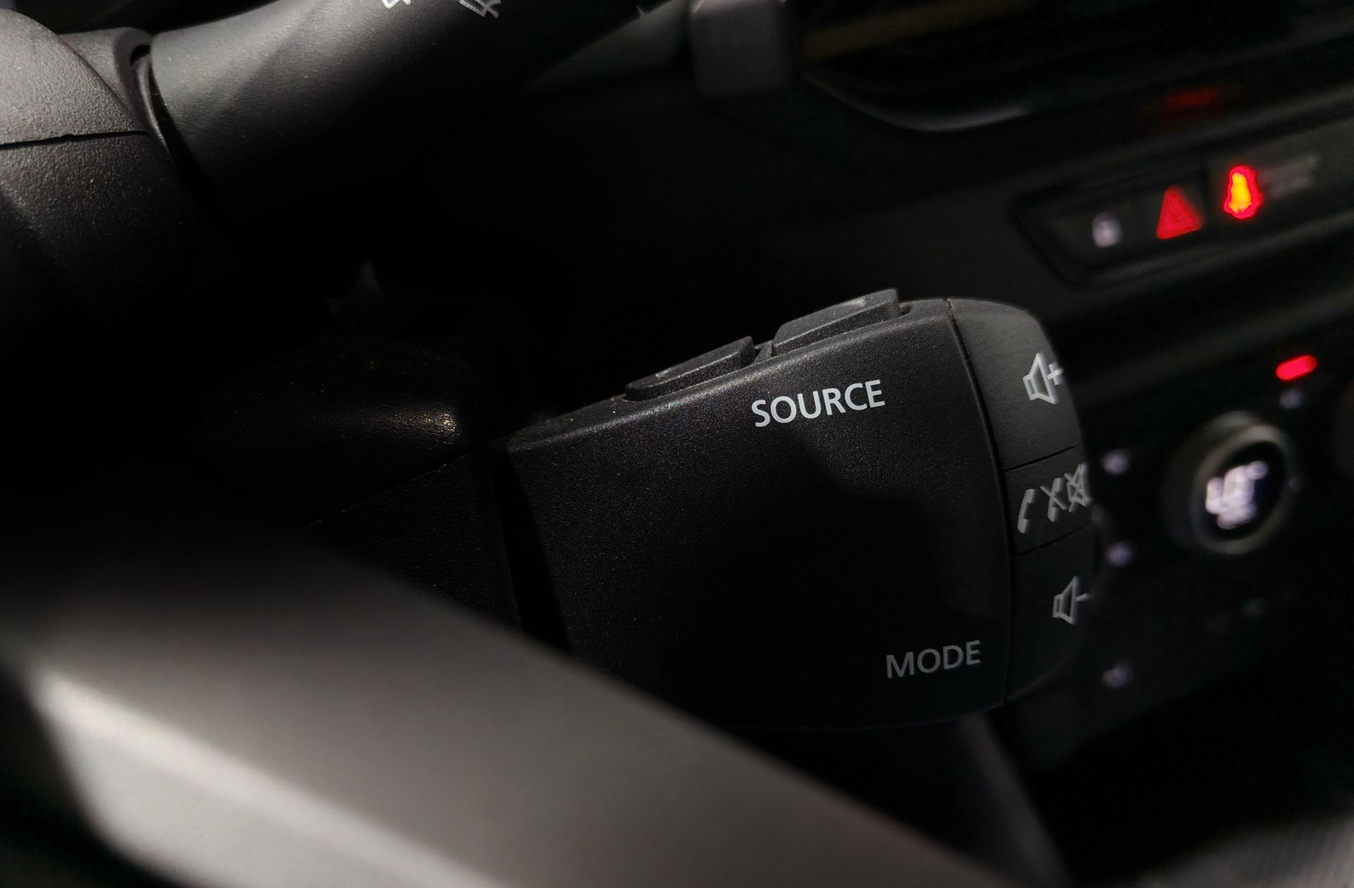 Dacia Jogger Extreme Hybrid 7 plazas - foto 27