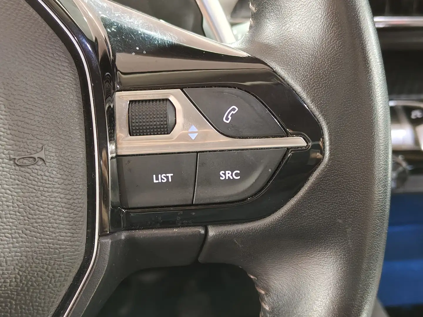 Foto Peugeot 5008 Peugeot 5008 PureTech 130 S&S Allure EAT8 (130 CV) 7 Plazas