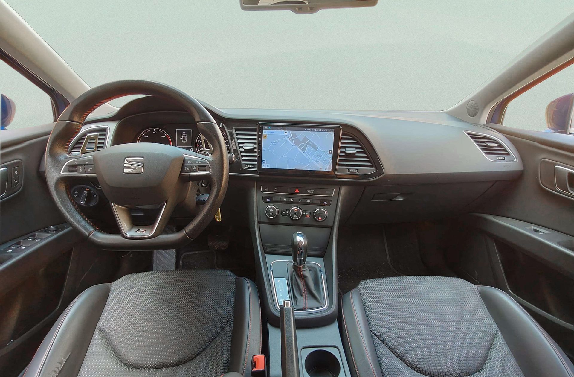 SEAT León ST 2.0 TDI FR DSG - foto 6