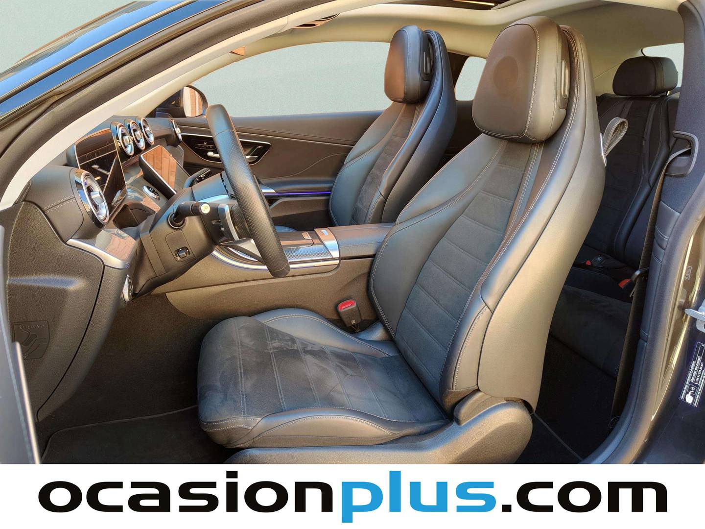 Foto asientos delanteros Mercedes CLE Mercedes CLE 220 d Coupe (197 CV) Pack AMG