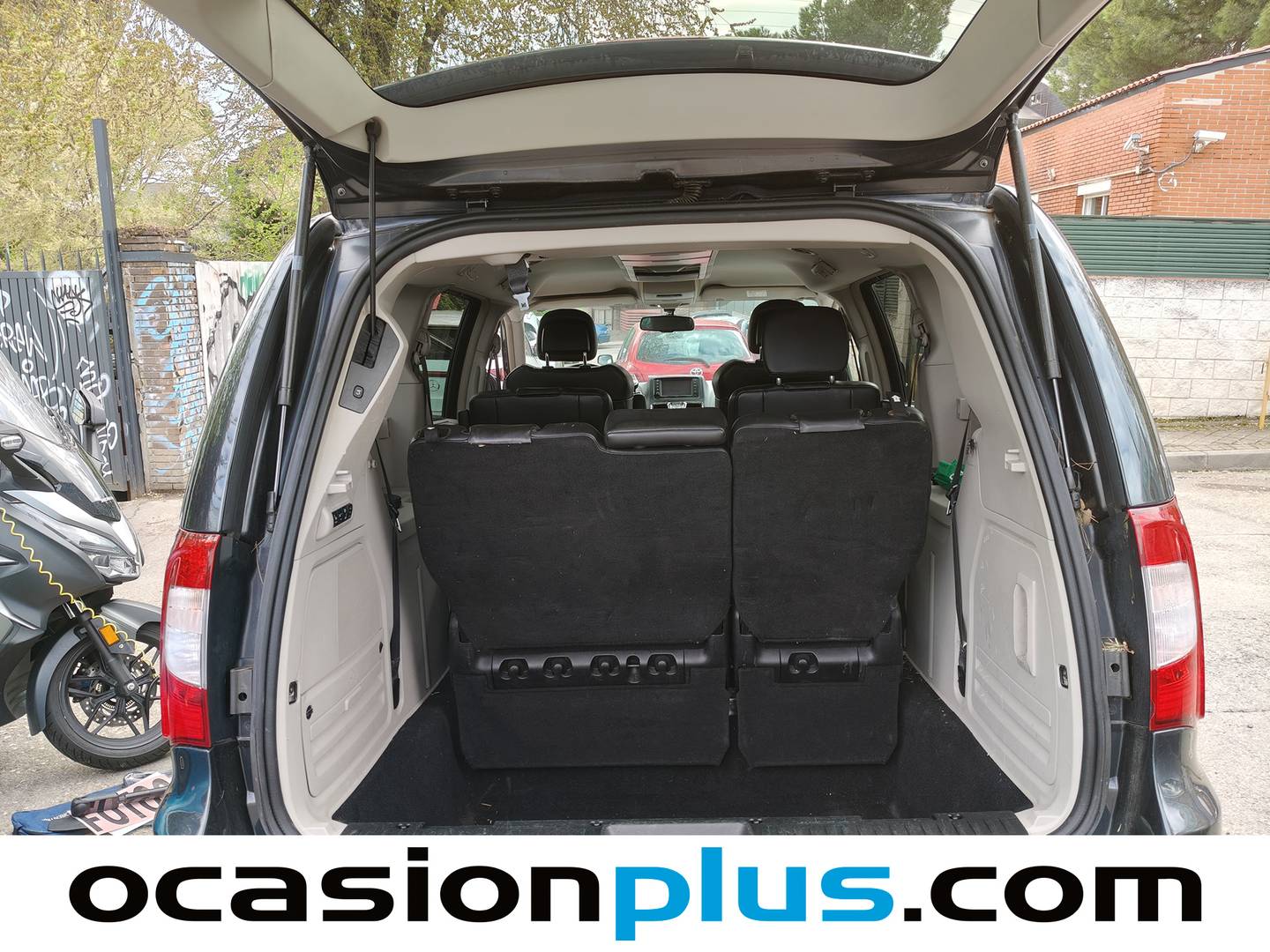 Foto Lancia Voyager Lancia Voyager 2.8 CRD PLATINUM  (177 CV) 7 Plazas siete plazas