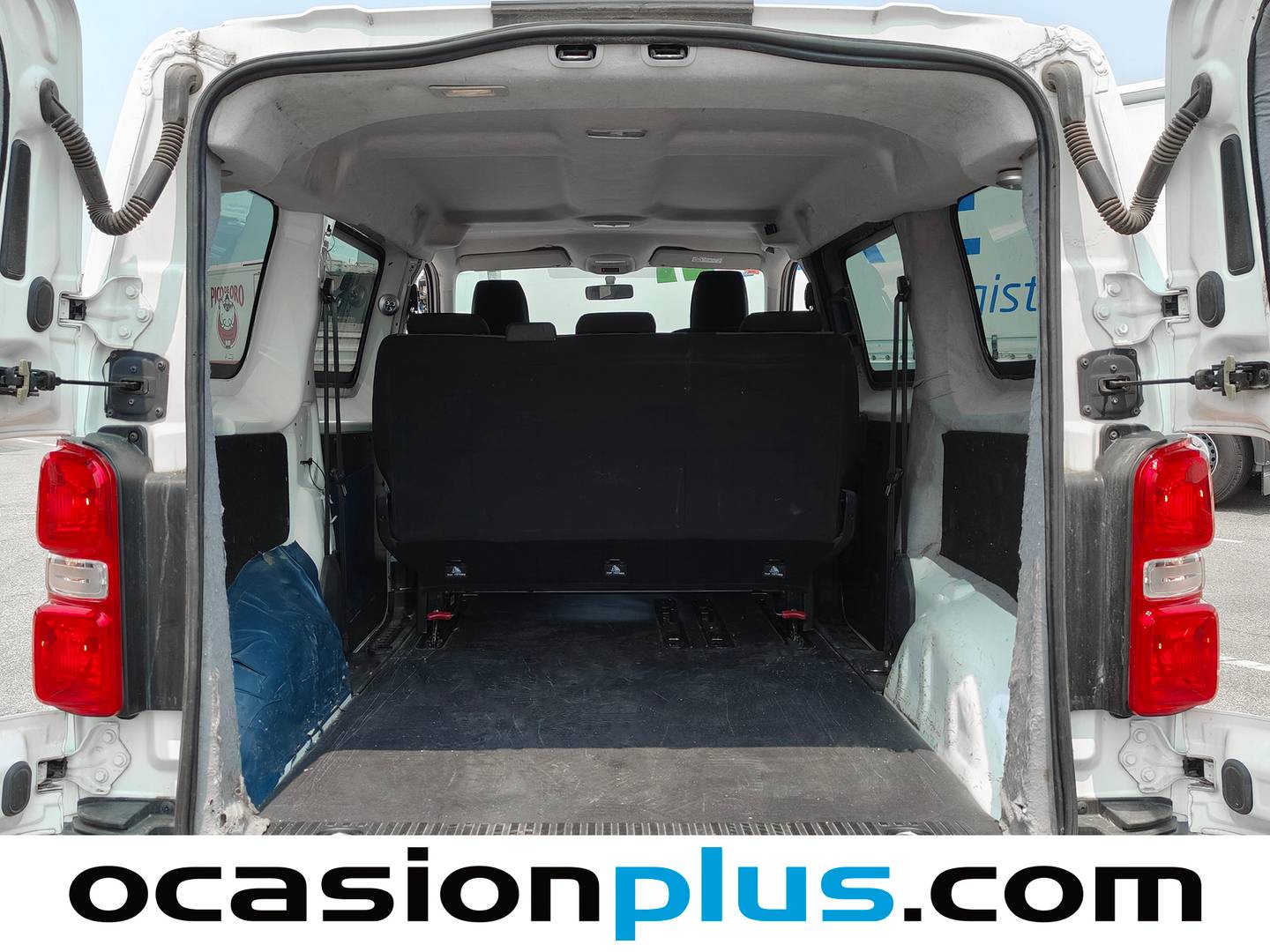 Foto asientos traseros Peugeot Expert Peugeot Expert Combi BlueHDi 120 S&S Standard (120 CV)