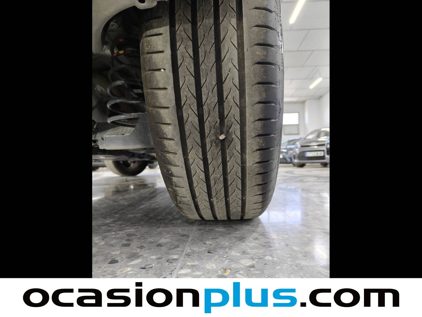 Foto Peugeot 2008 Peugeot 2008 Allure Hybrid eDCS6 (136 CV)