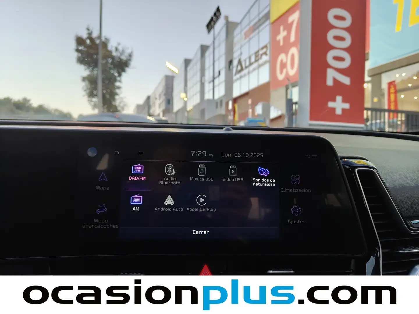 Foto KIA Sportage Kia Sportage 1.6 CRDi MHEV Business 4x2 (136 CV)