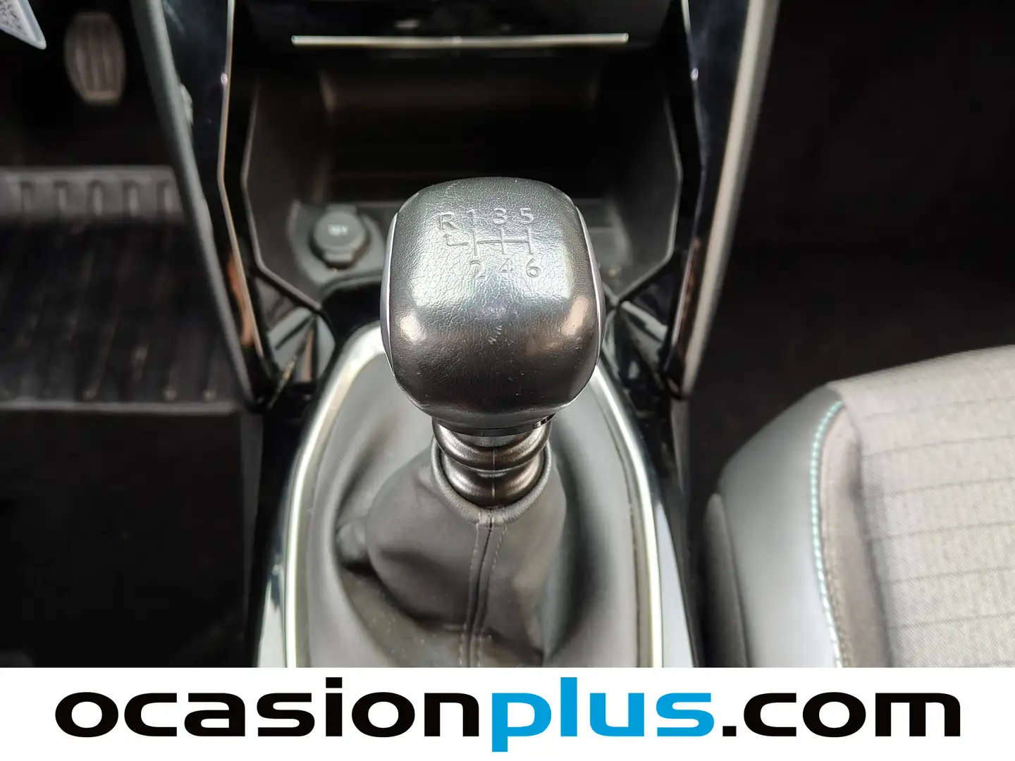 Foto Peugeot 2008 Peugeot 2008 PureTech 130 S&S Allure Pack (130 CV)