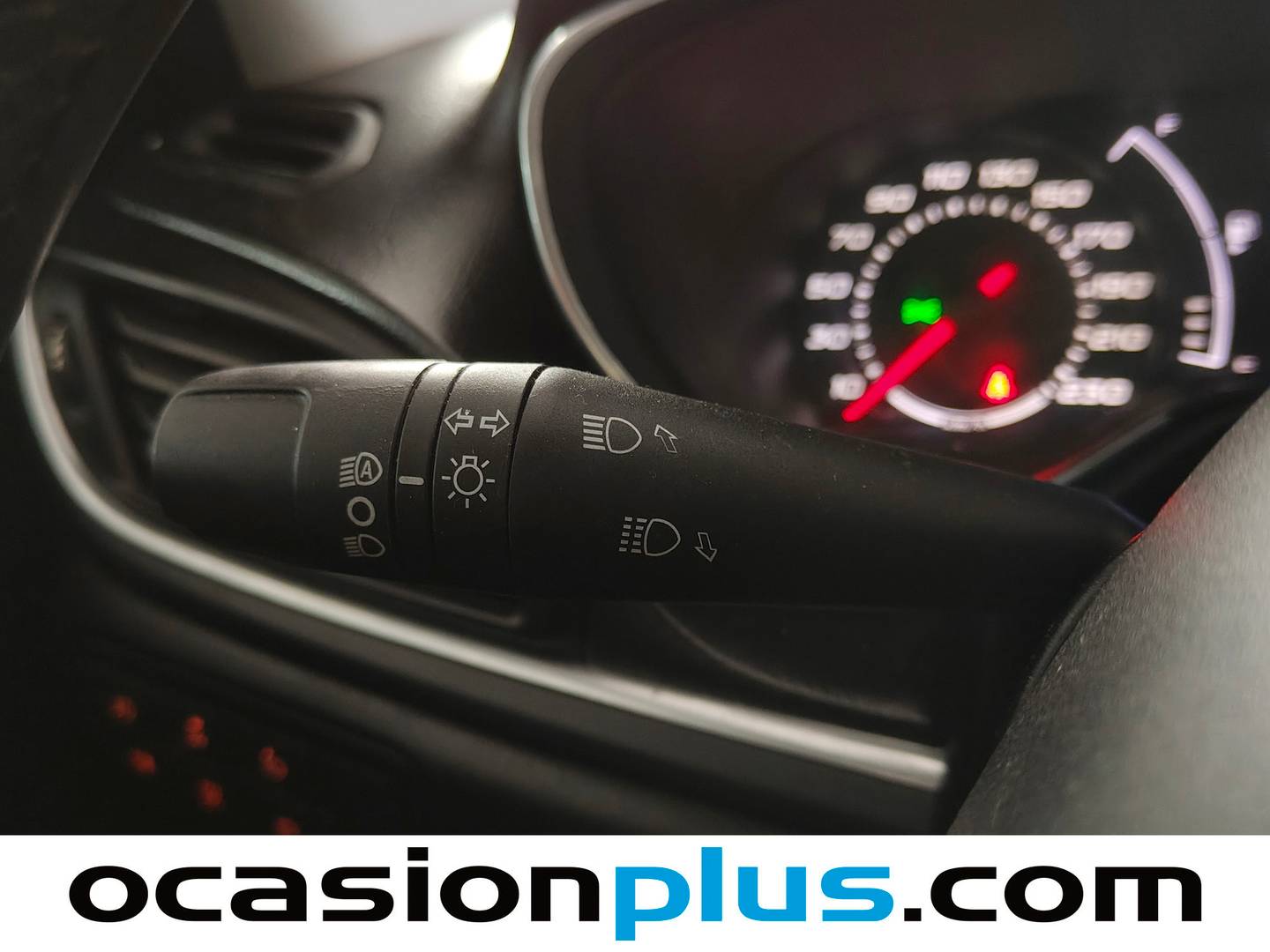 Extras y acabados del Fiat Tipo Fiat Tipo SW 1.4 T-Jet Lounge (120 CV)