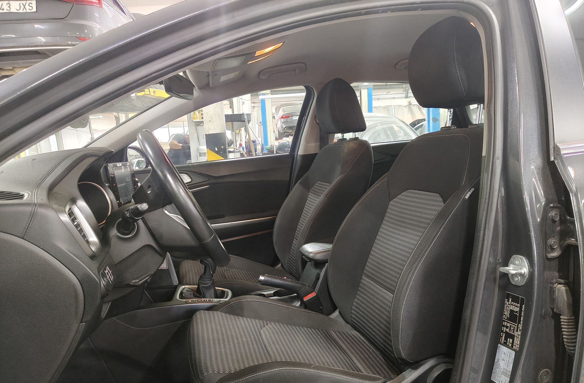 Kia Ceed 1.6 MHEV iMT Drive - foto 10