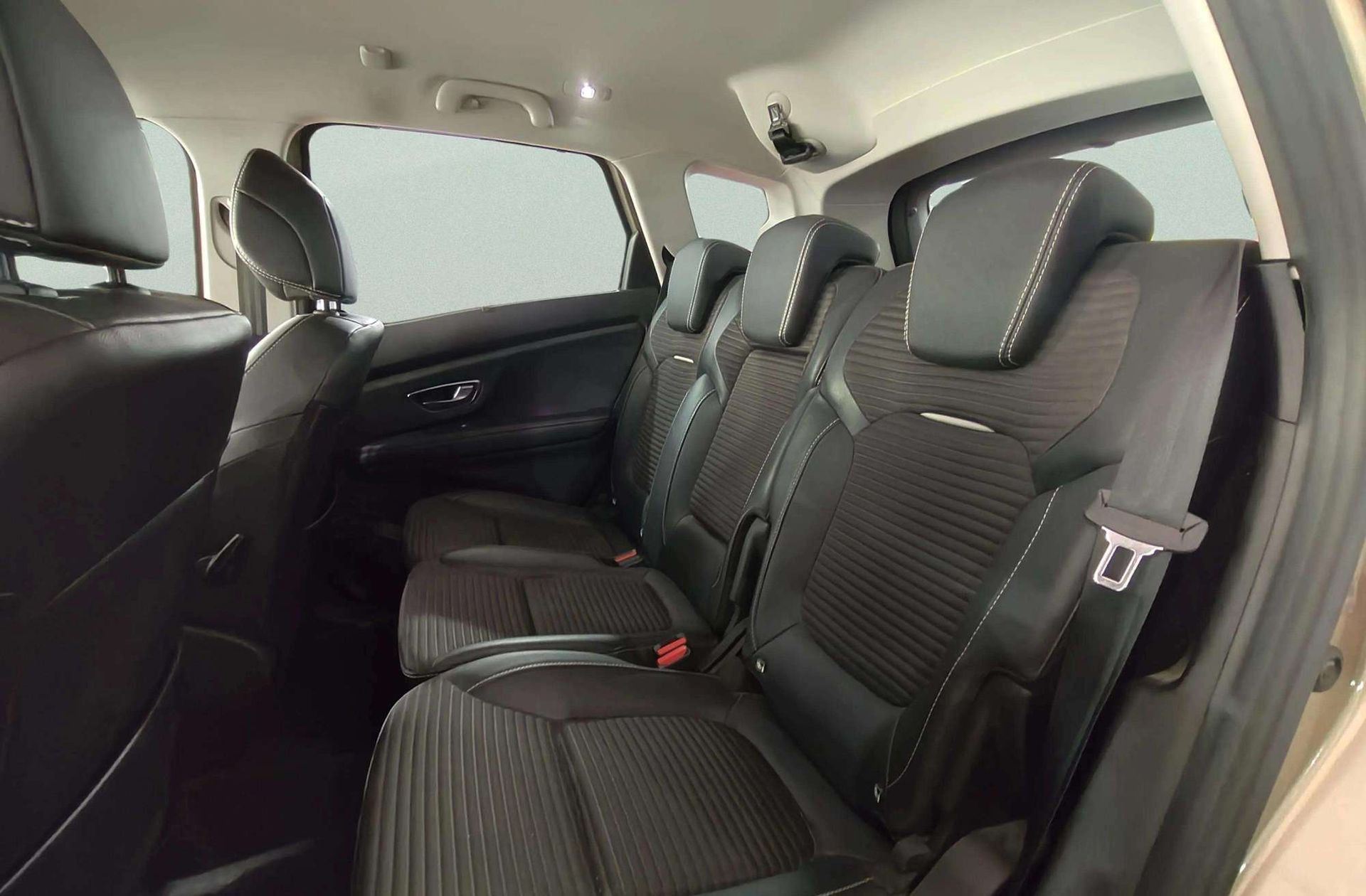 Renault Scénic Zen TCe GPF - foto 14