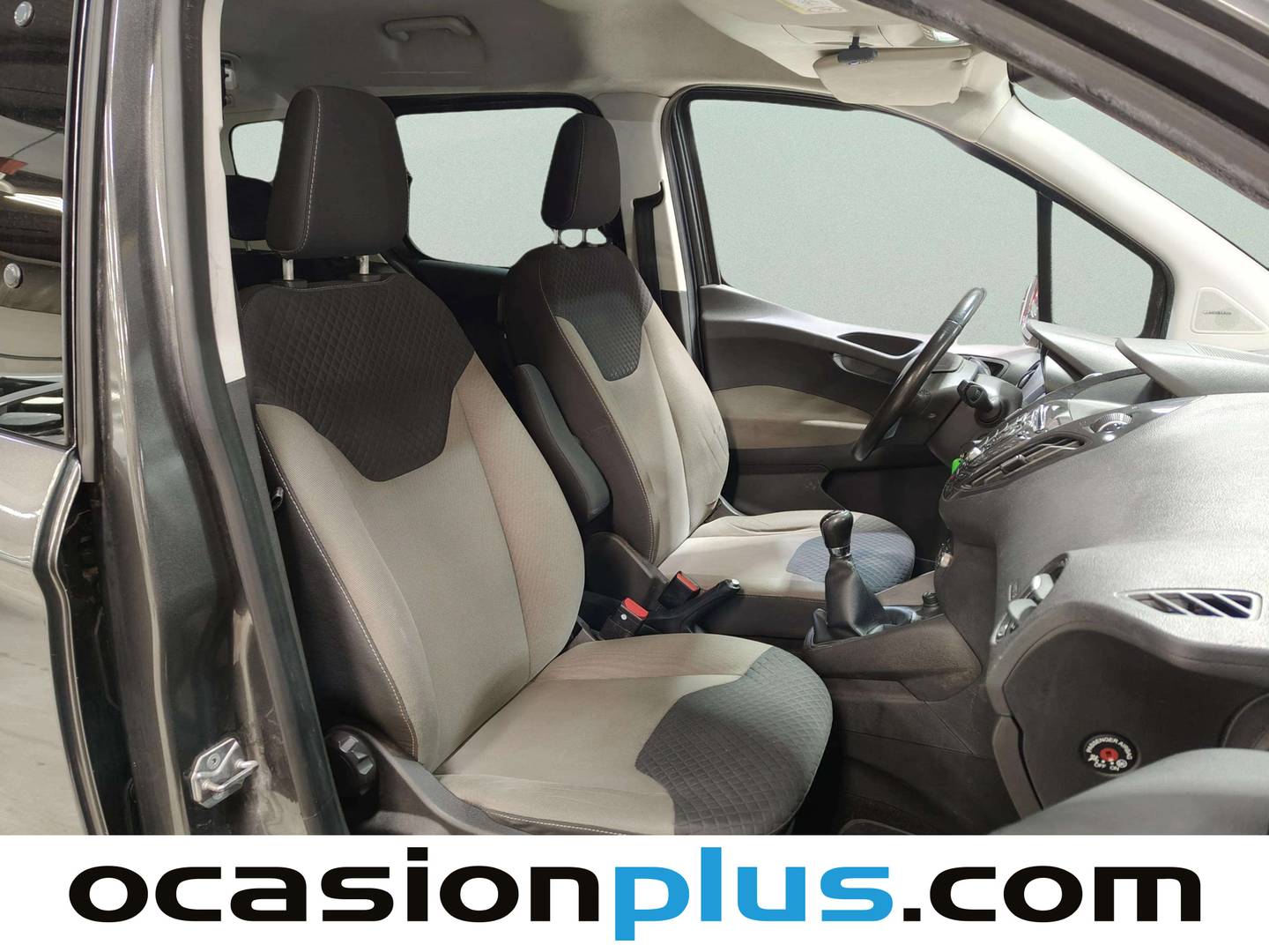 Foto Ford Tourneo Courier Ford Tourneo Courier 1.5 TDCi Titanium  (95 CV)