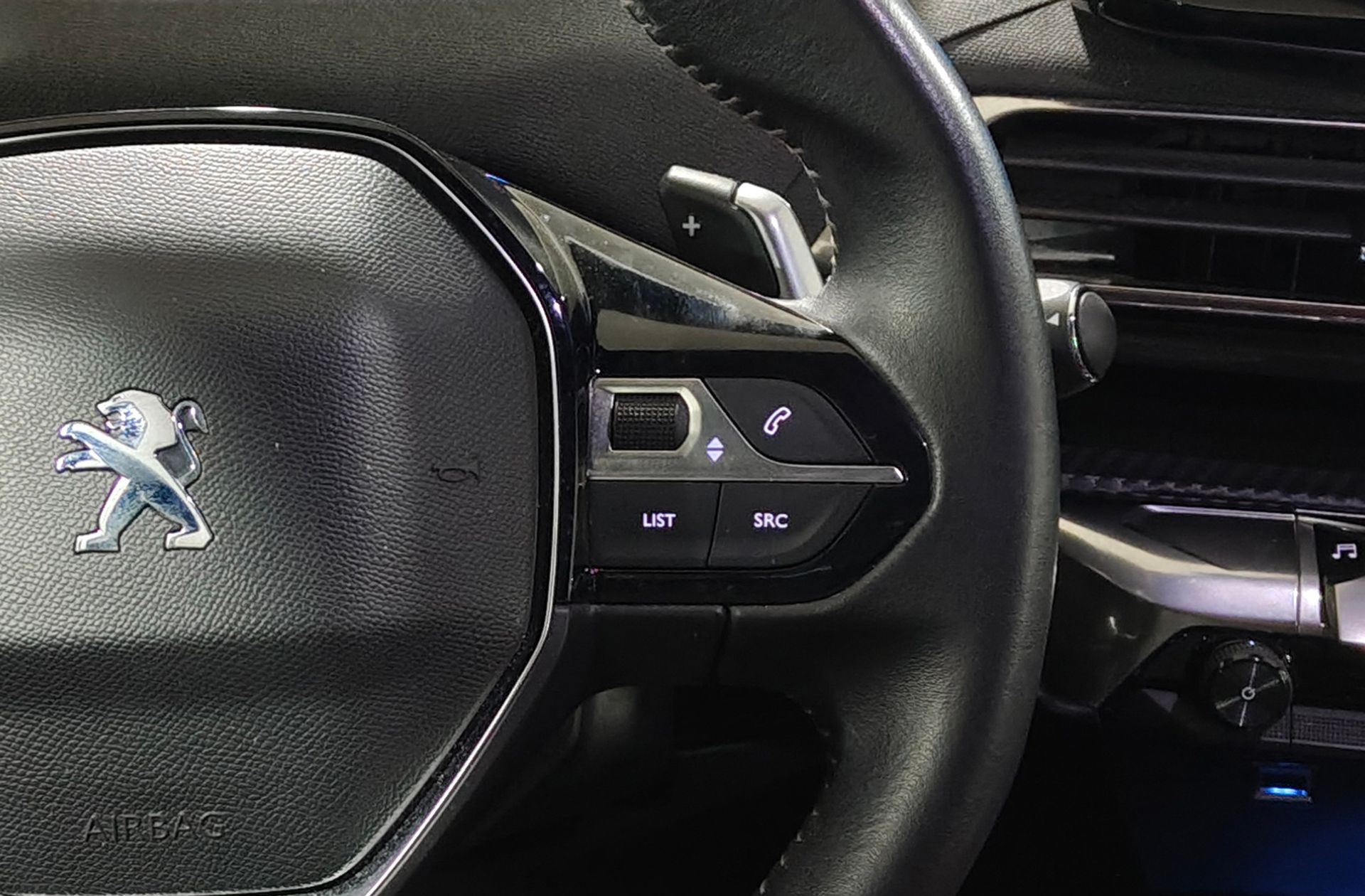 Peugeot 5008 1.2 Allure Pack eDCS6 7 plazas - foto 33
