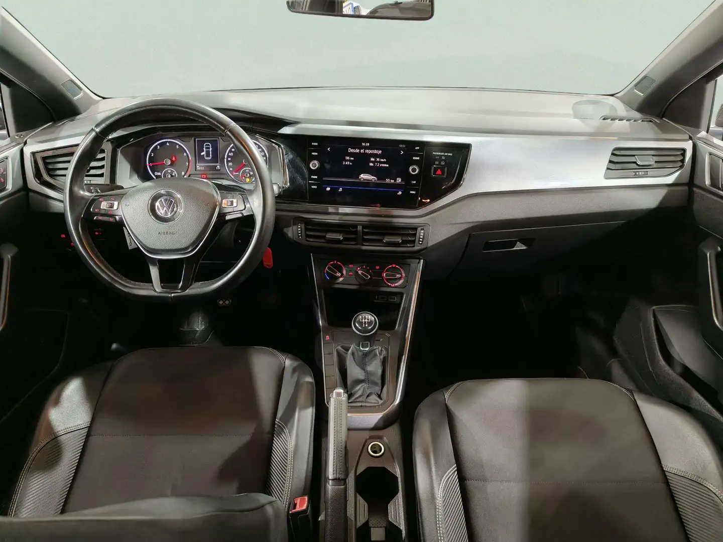 Foto Volkswagen Polo Volkswagen Polo Advance 1.0 TSI (95 CV)