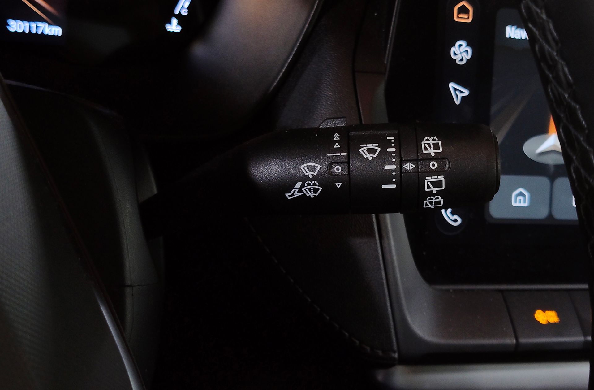 MG ZS 1.5 Hybrid+ Luxury - foto 29