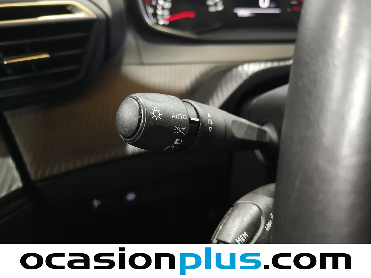 Foto Peugeot 2008 Peugeot 2008 PureTech 100 S&S Allure (100 CV)