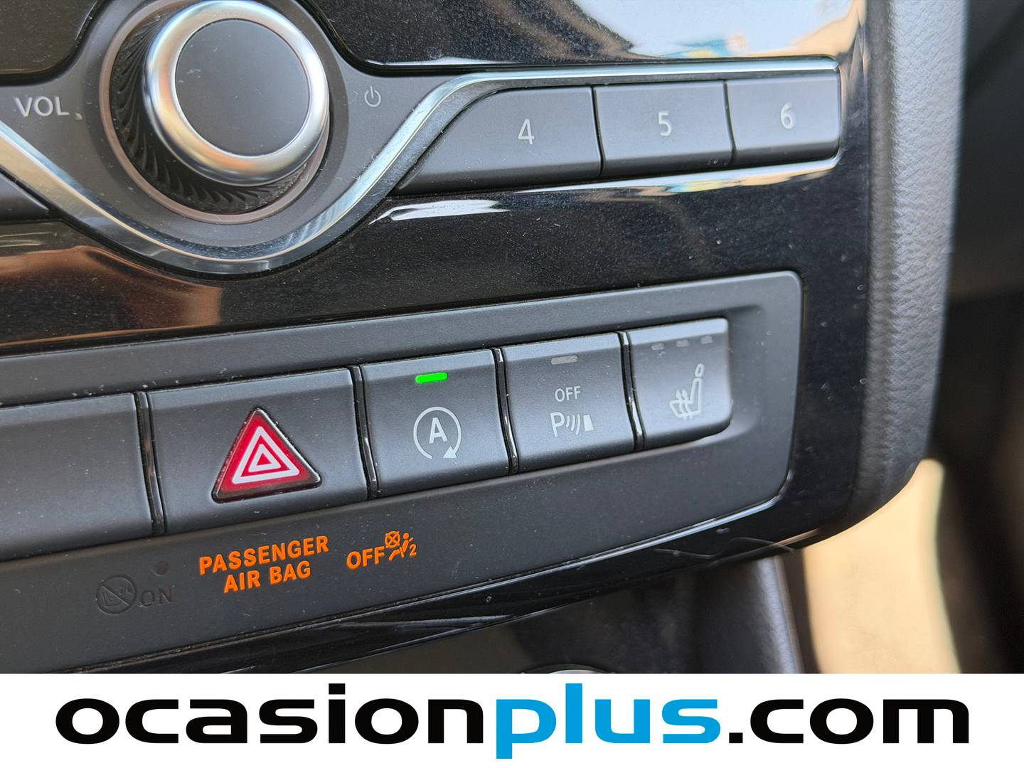 Foto Infiniti Q30 Infiniti Q30 1.5 D Premium (109 CV)