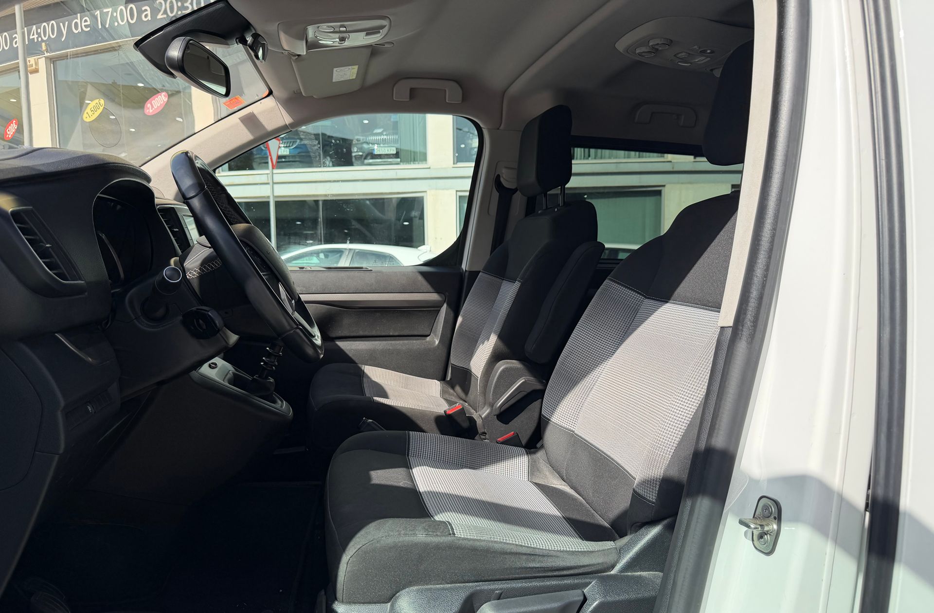 Citroën SpaceTourer BlueHDi 150 Feel Talla M 8 plazas - foto 11