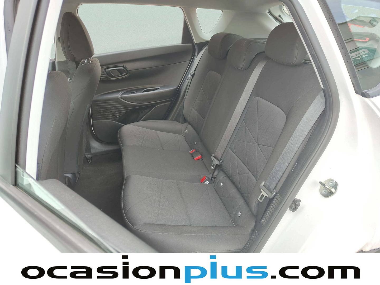 Foto asientos traseros Hyundai Bayon Hyundai Bayon 1.0 TGDI 48V Maxx (100 CV)