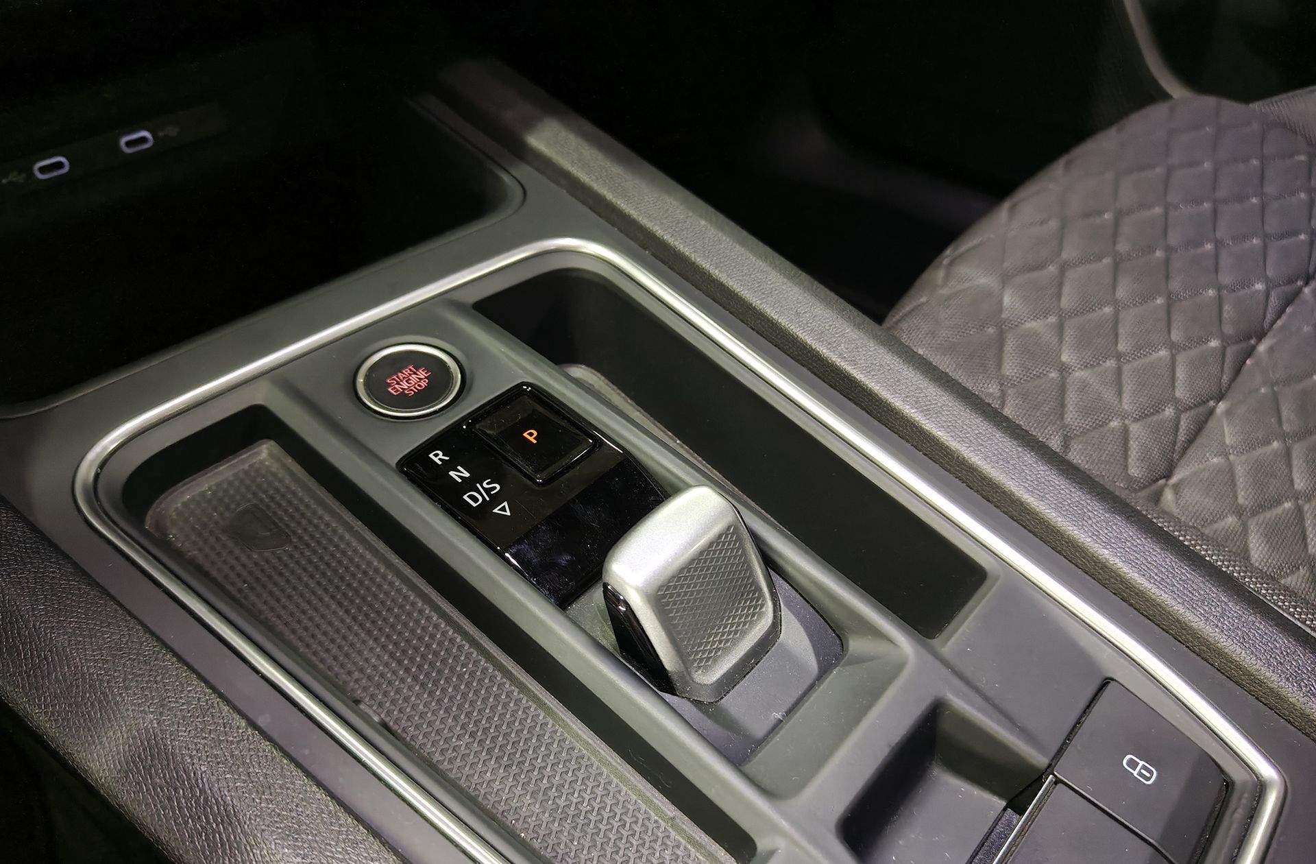 SEAT León ST 1.5 eTSI FR DSG - foto 5
