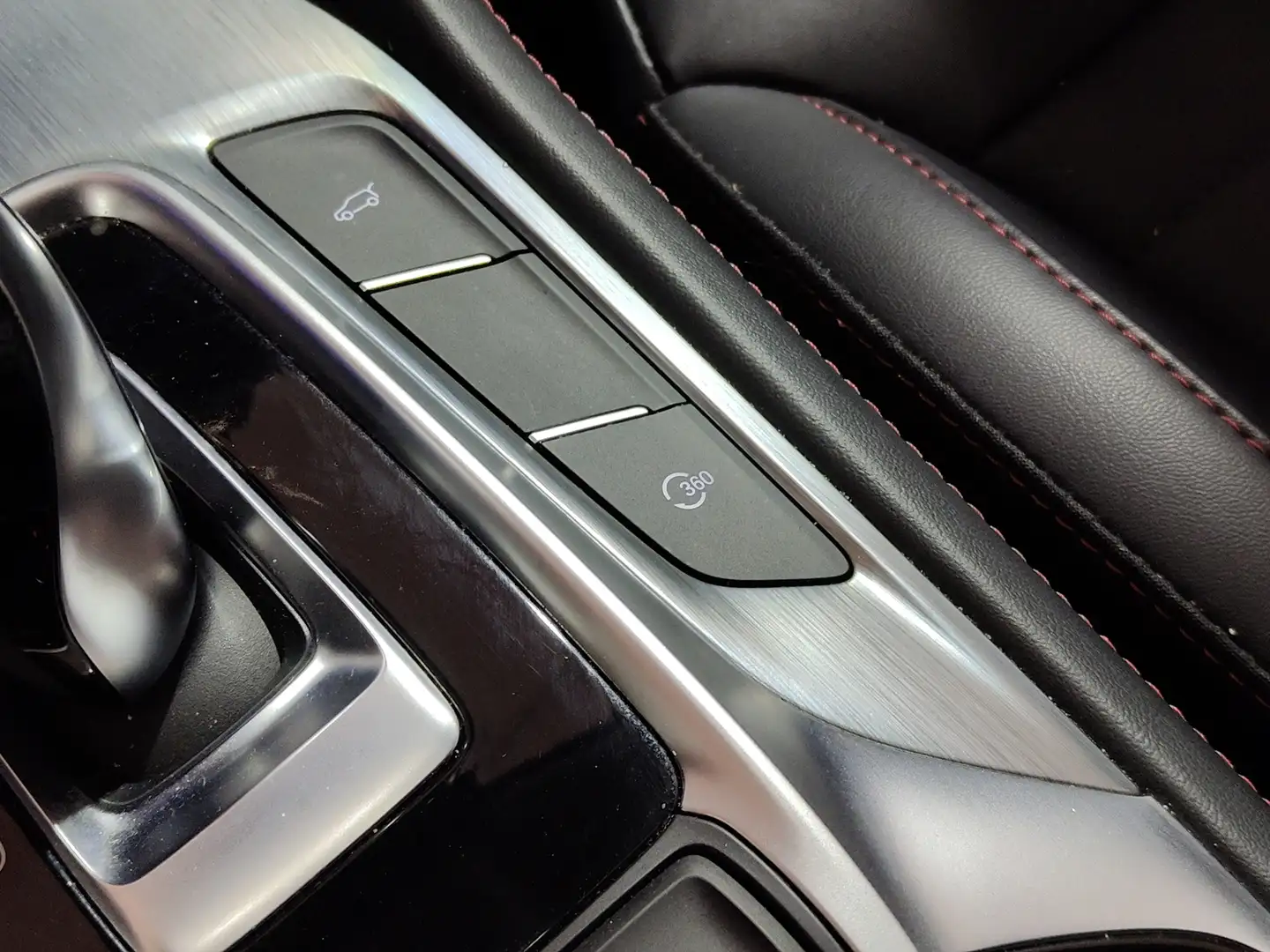 Foto MG HS MG eHS 1.5 T-GDI PHEV Luxury (258 CV)