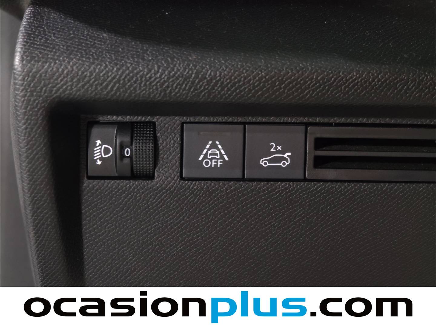 Foto Citroën C4 X Citroen C4 X PureTech 100 S&S 6v You (102 CV)