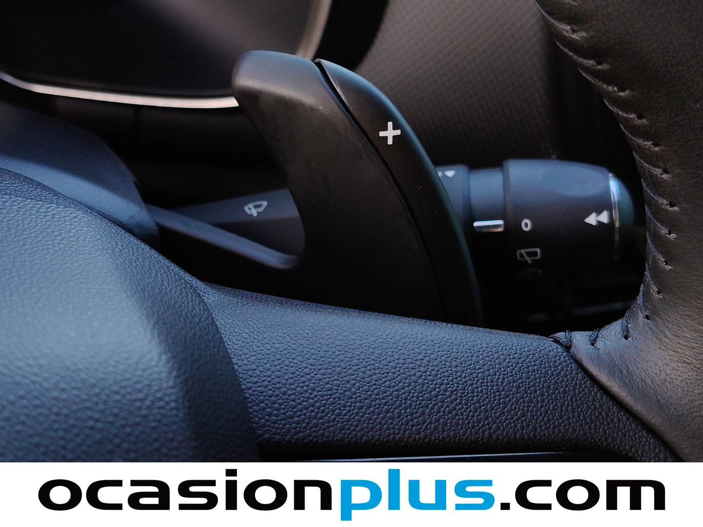 Foto Citroën C5 Aircross Citroen C5 Aircross Plug-in Hybrid 180 Plus e-EAT8 (180 CV)